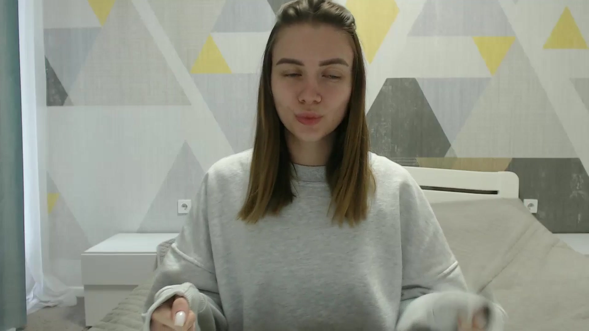 Gallery image thumbnail from Sulfate0's myfreecams stream on, 03/31/2025, 10:13 image 11 of 20