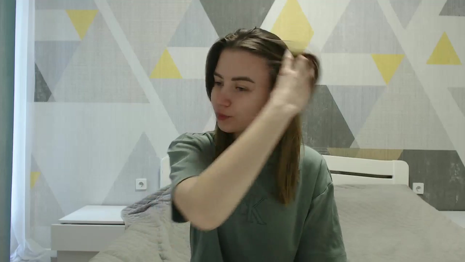 Gallery image thumbnail from Sulfate0's myfreecams stream on, 04/02/2025, 06:42 image 19 of 20