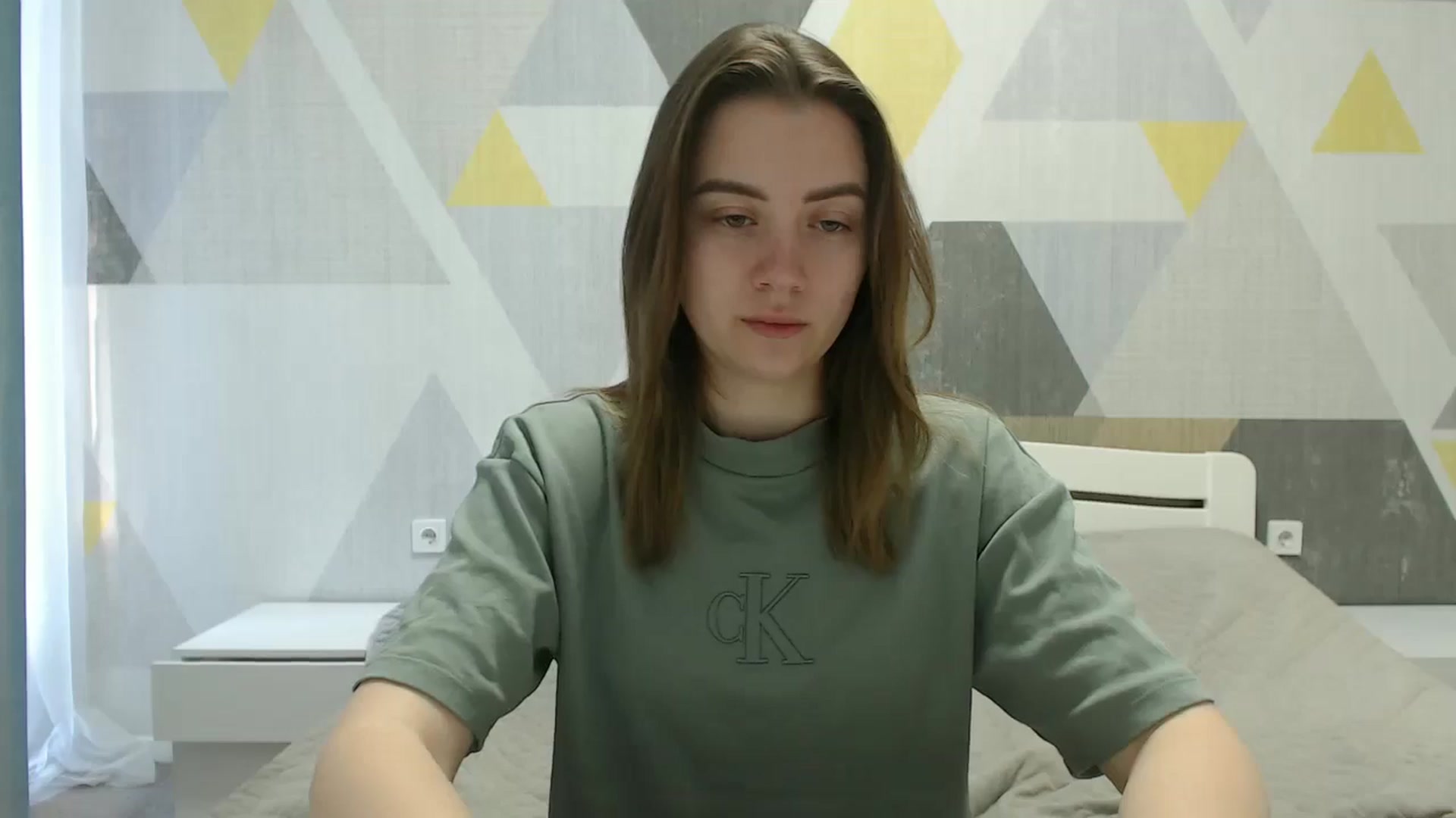 Gallery image thumbnail from Sulfate0's myfreecams stream on, 04/02/2025, 07:07 image 18 of 20