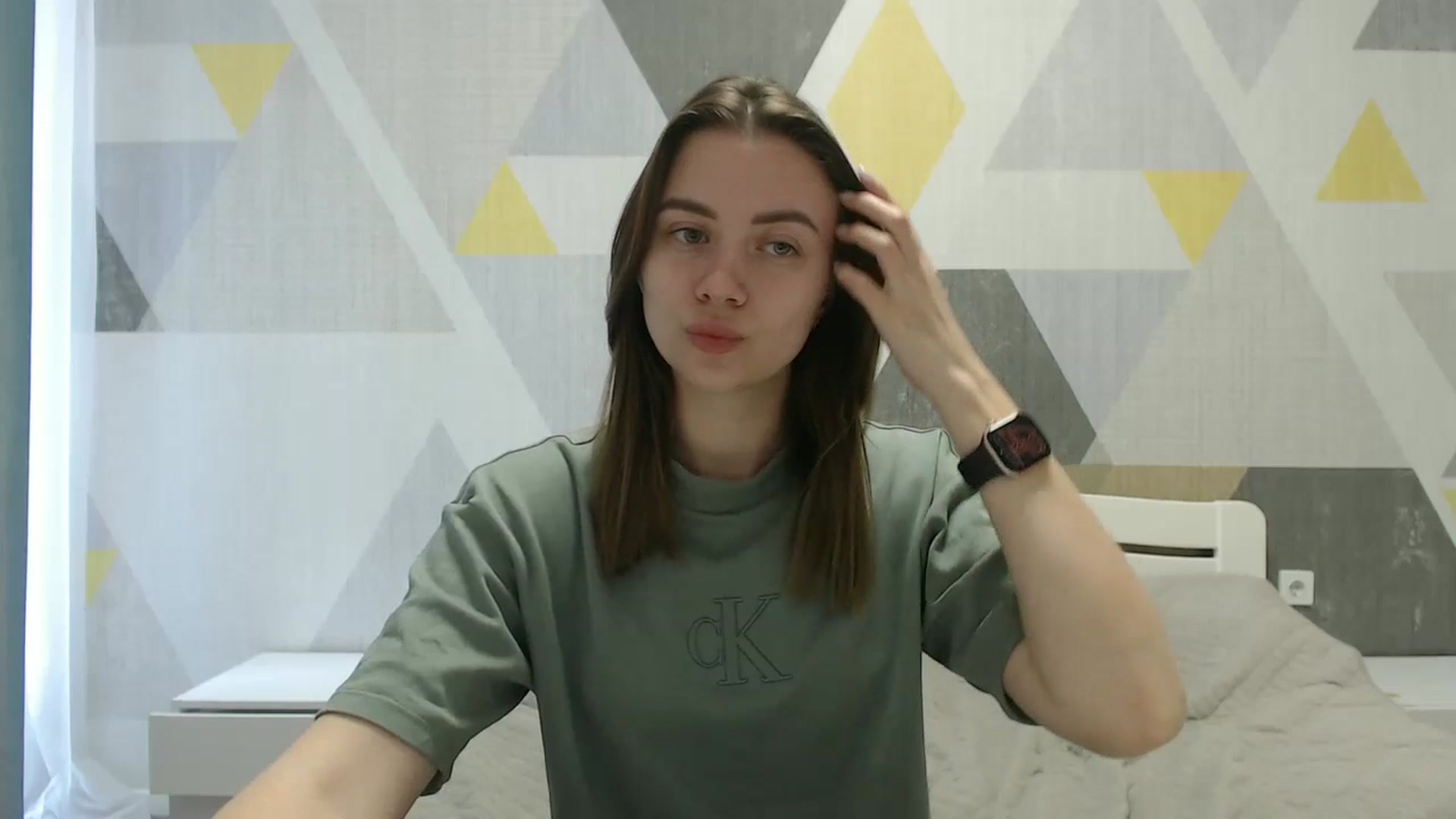 Gallery image thumbnail from Sulfate0's myfreecams stream on, 04/02/2025, 08:15 image 11 of 20