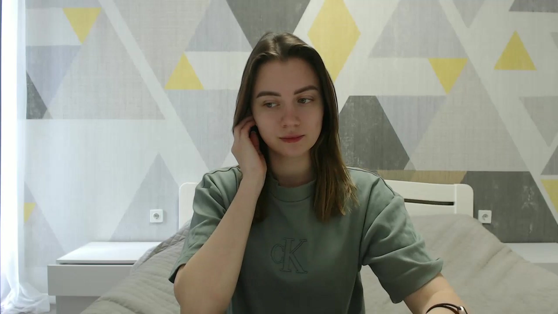 Gallery image thumbnail from Sulfate0's myfreecams stream on, 04/02/2025, 09:08 image 8 of 20