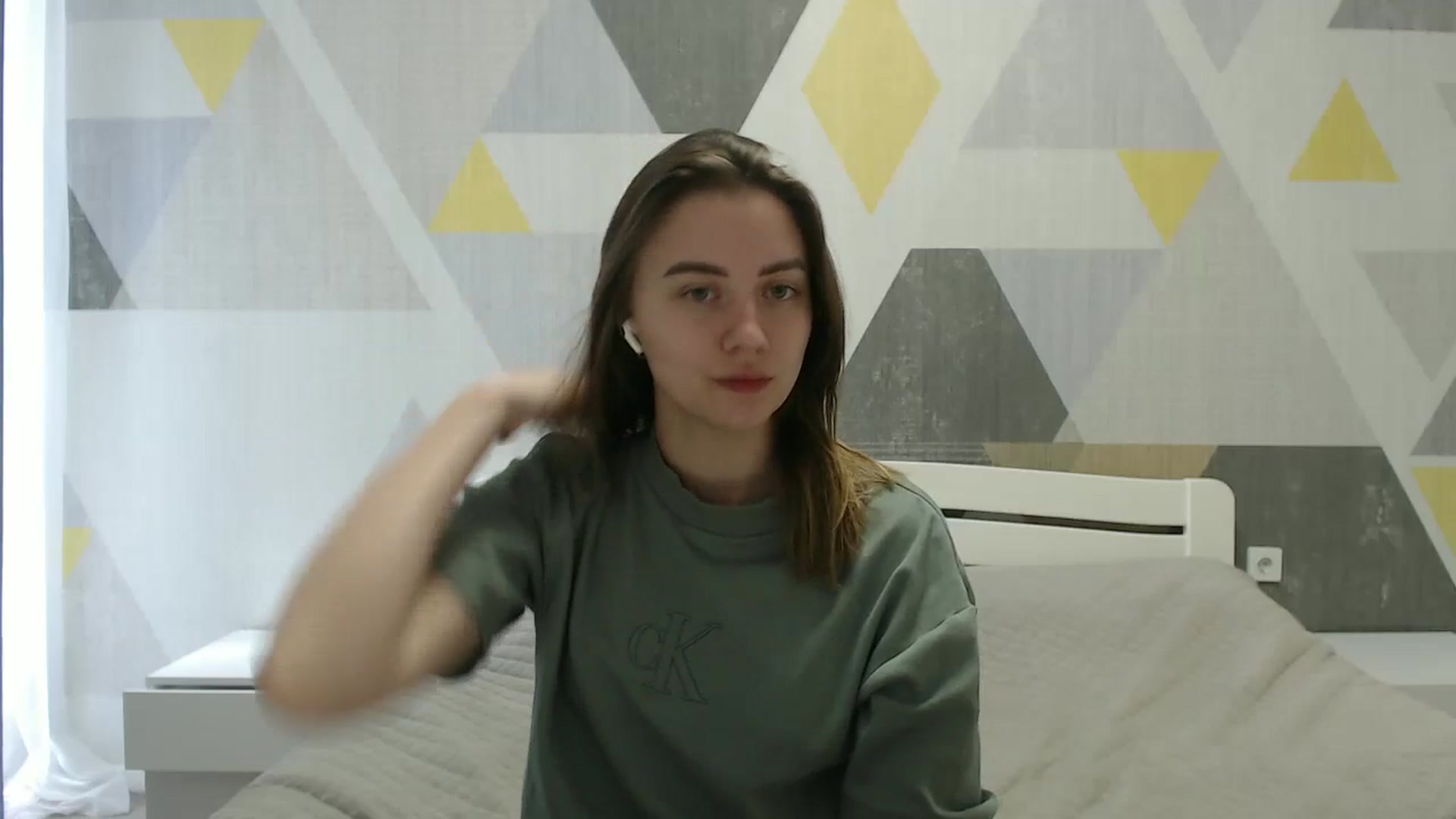 Gallery image thumbnail from Sulfate0's myfreecams stream on, 04/02/2025, 09:08 image 19 of 20