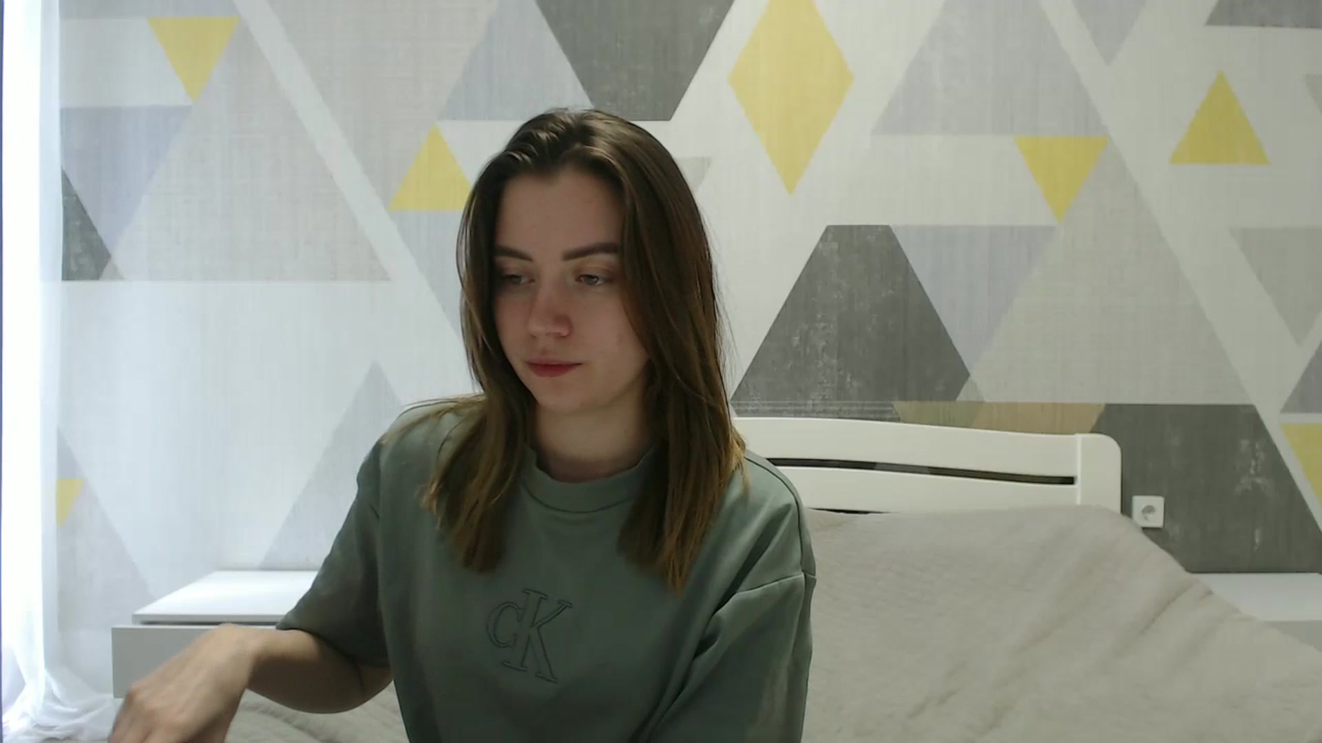 Gallery image thumbnail from Sulfate0's myfreecams stream on, 04/02/2025, 09:08 image 17 of 20