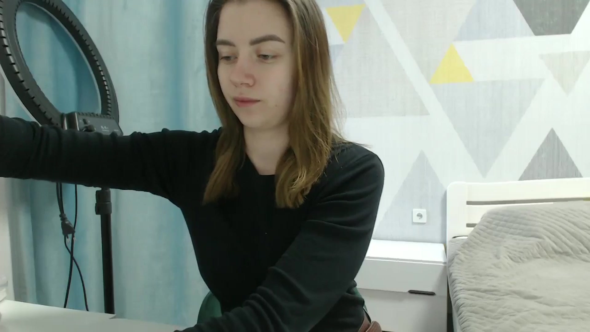 Gallery image thumbnail from Sulfate0's myfreecams stream on, 04/03/2025, 06:31 image 8 of 20