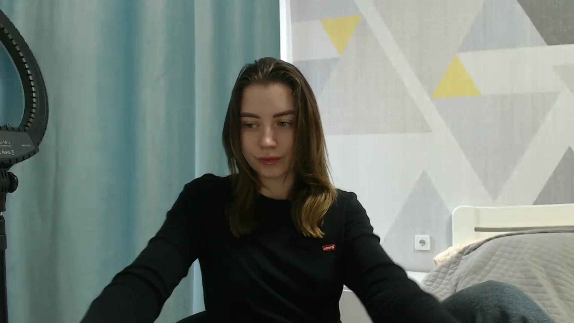 Gallery image thumbnail from Sulfate0's myfreecams stream on, 04/03/2025, 07:08 image 4 of 20