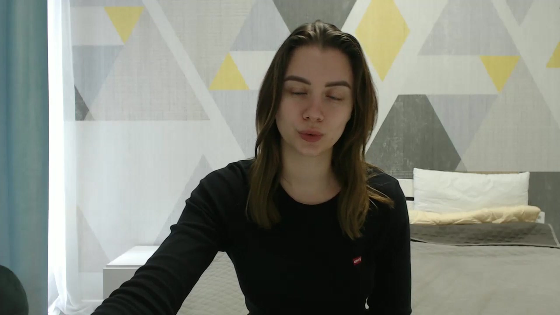 Gallery image thumbnail from Sulfate0's myfreecams stream on, 04/03/2025, 08:07 image 15 of 20