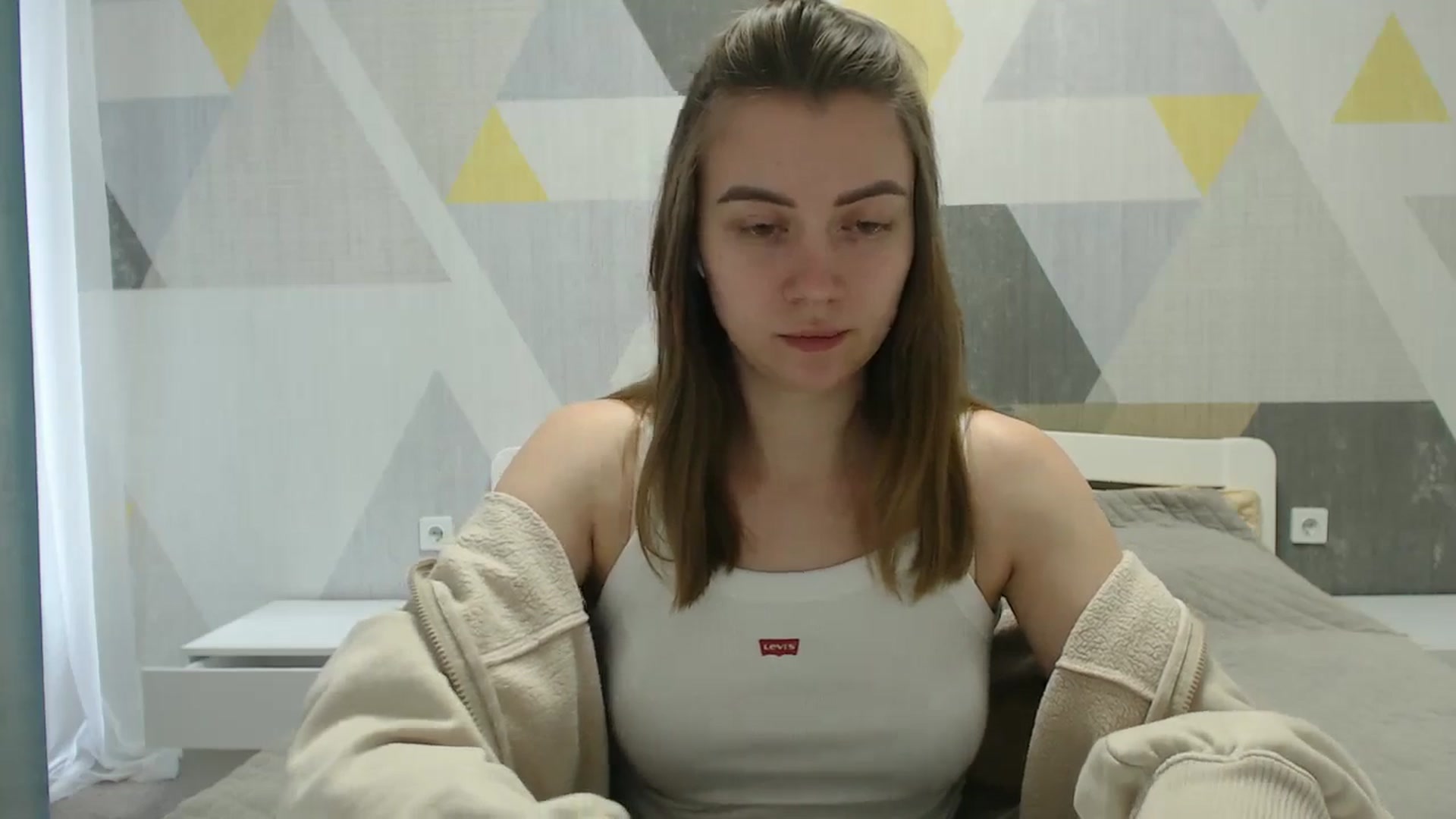 Gallery image thumbnail from Sulfate0's myfreecams stream on, 04/04/2025, 07:25 image 14 of 20
