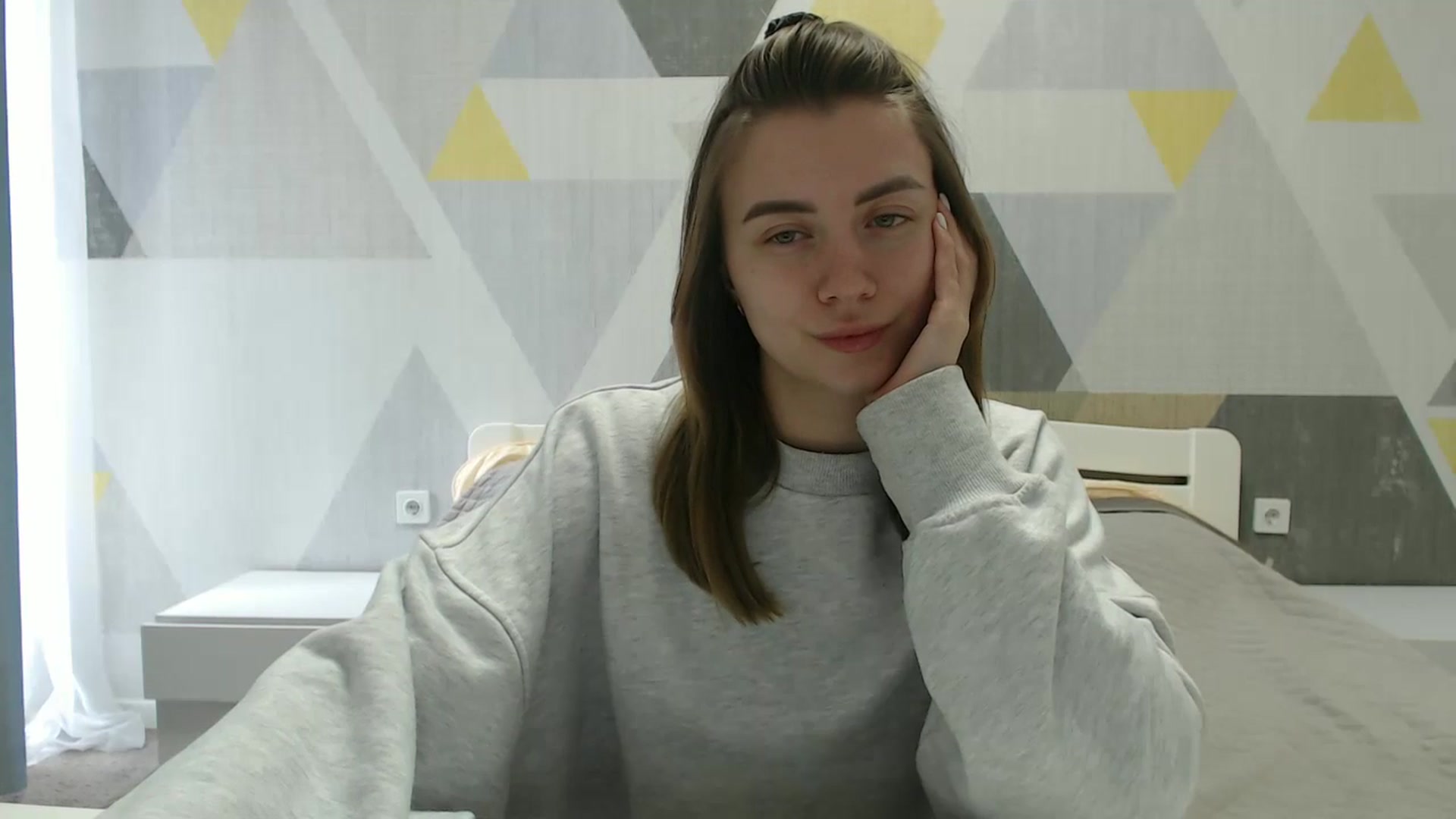 Gallery image thumbnail from Sulfate0's myfreecams stream on, 04/05/2025, 09:39 image 6 of 20