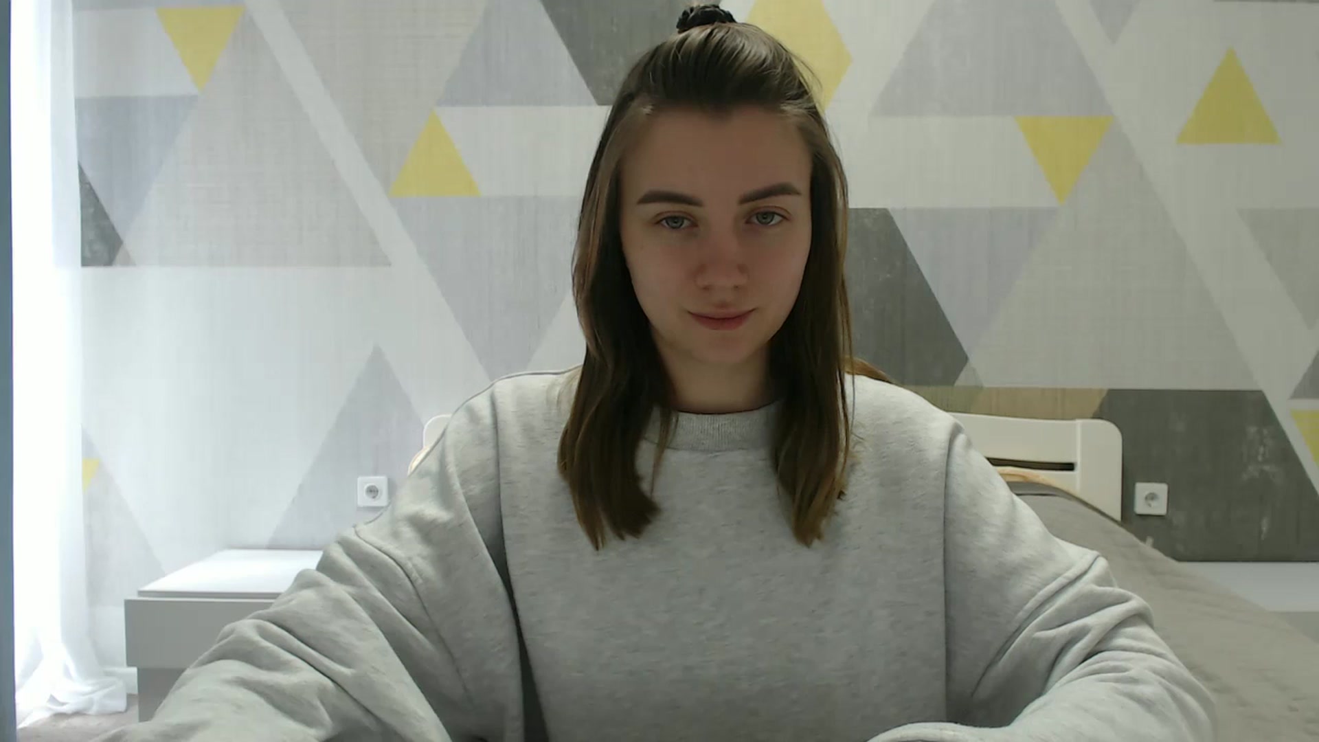 Gallery image thumbnail from Sulfate0's myfreecams stream on, 04/05/2025, 09:39 image 13 of 20