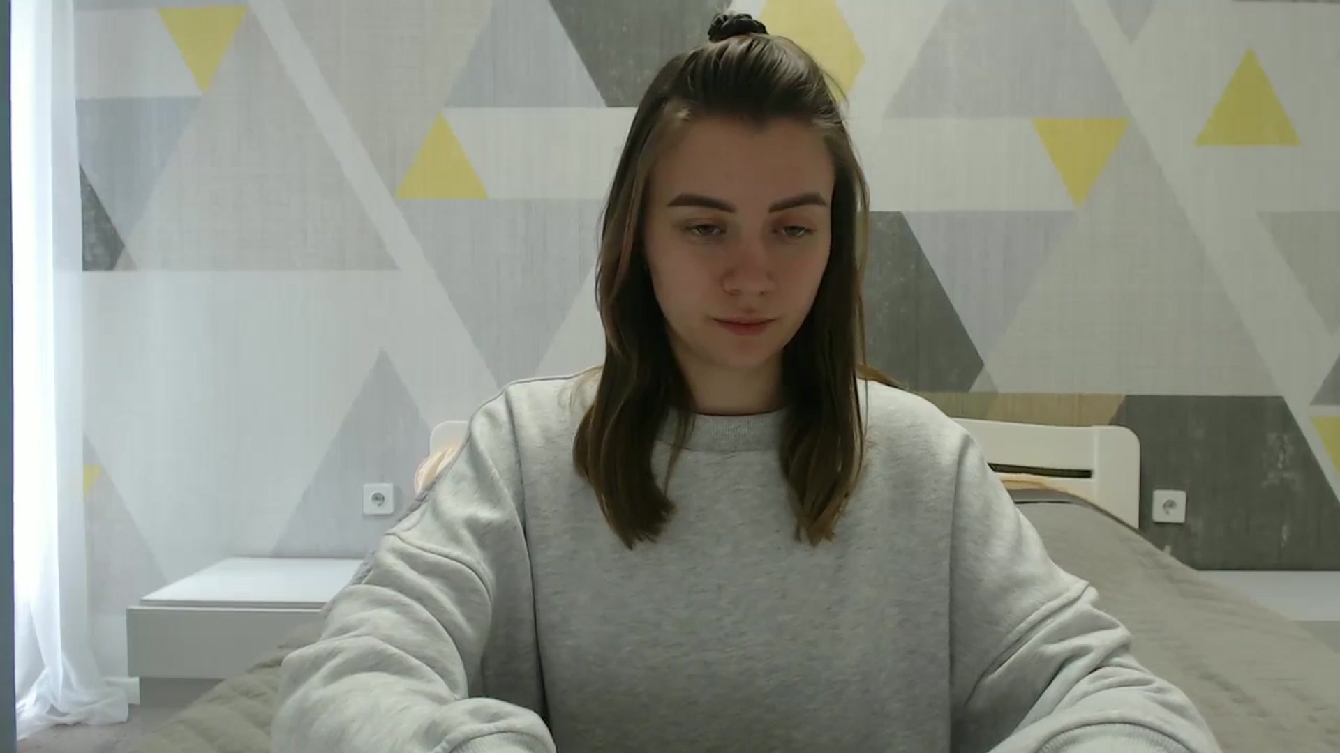 Gallery image thumbnail from Sulfate0's myfreecams stream on, 04/05/2025, 09:39 image 15 of 20