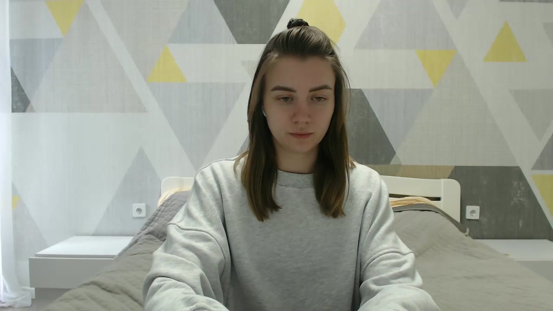 Gallery image thumbnail from Sulfate0's myfreecams stream on, 04/05/2025, 10:41 image 11 of 20