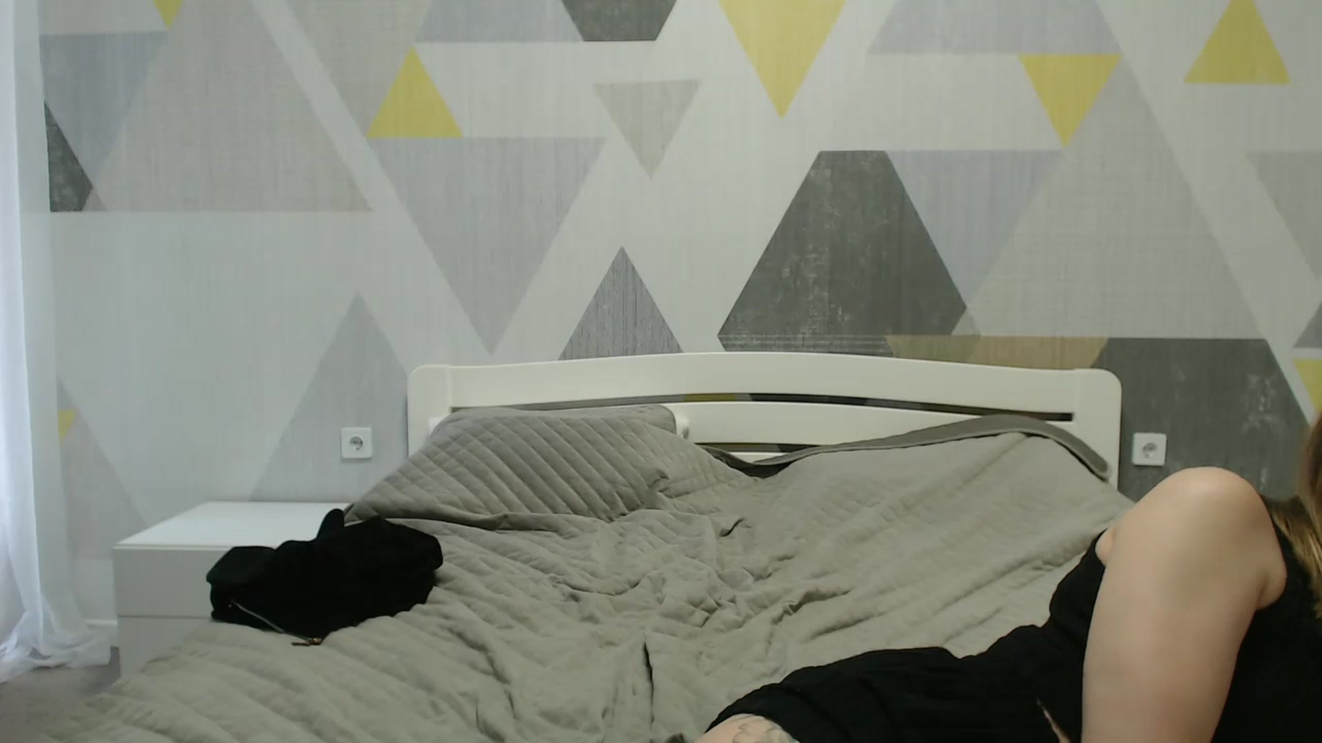 Gallery image thumbnail from Sulfate0's myfreecams stream on, 04/06/2025, 10:15 image 15 of 20