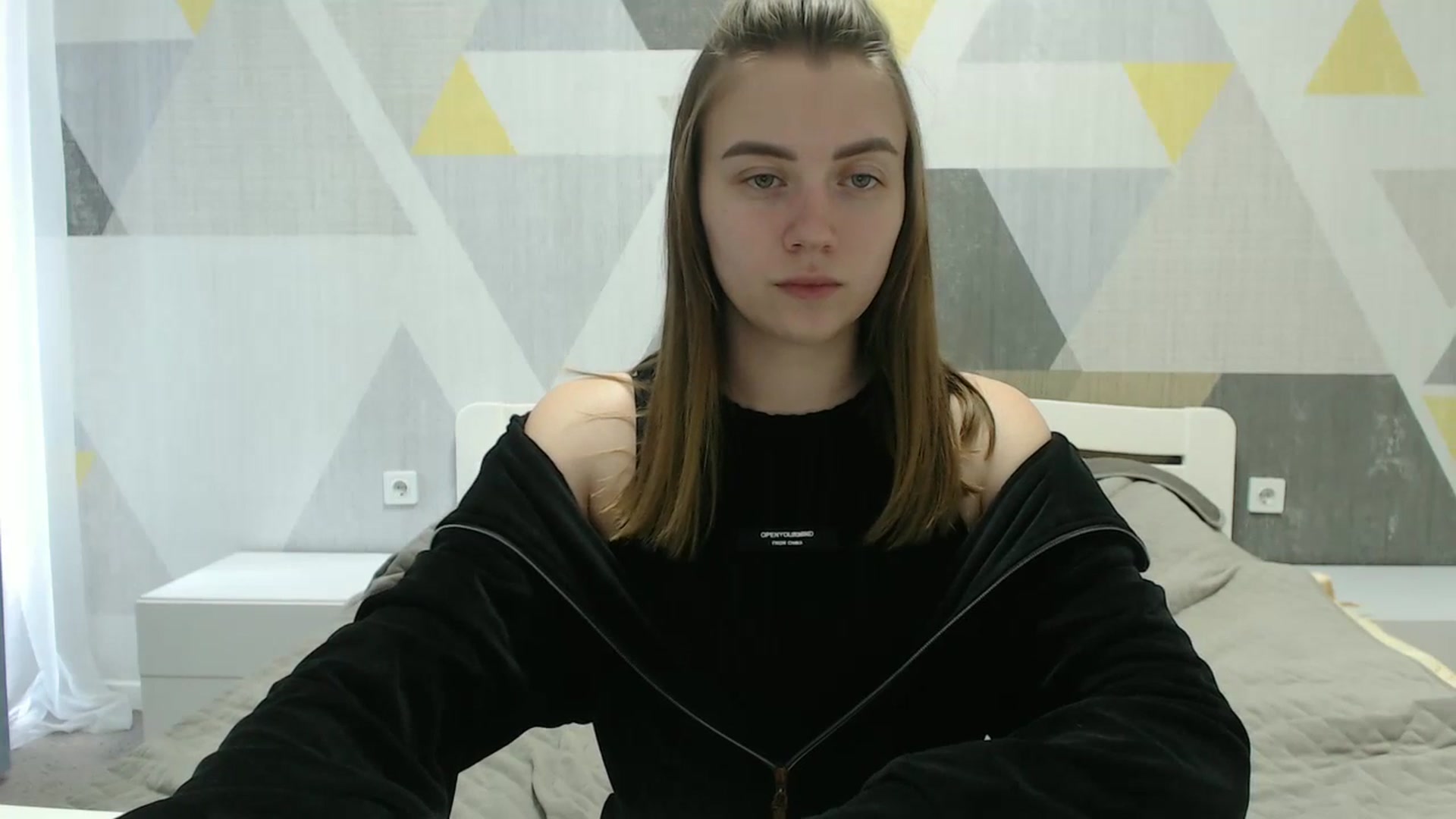 Gallery image thumbnail from Sulfate0's myfreecams stream on, 04/06/2025, 10:33 image 2 of 20