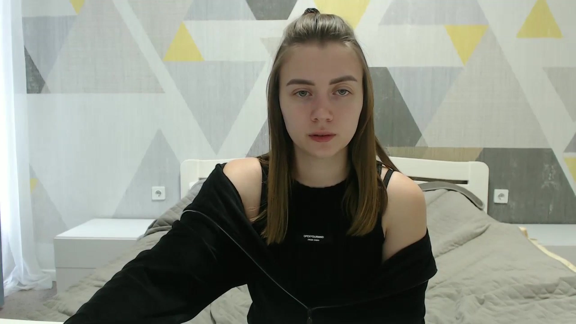 Gallery image thumbnail from Sulfate0's myfreecams stream on, 04/06/2025, 10:33 image 11 of 20