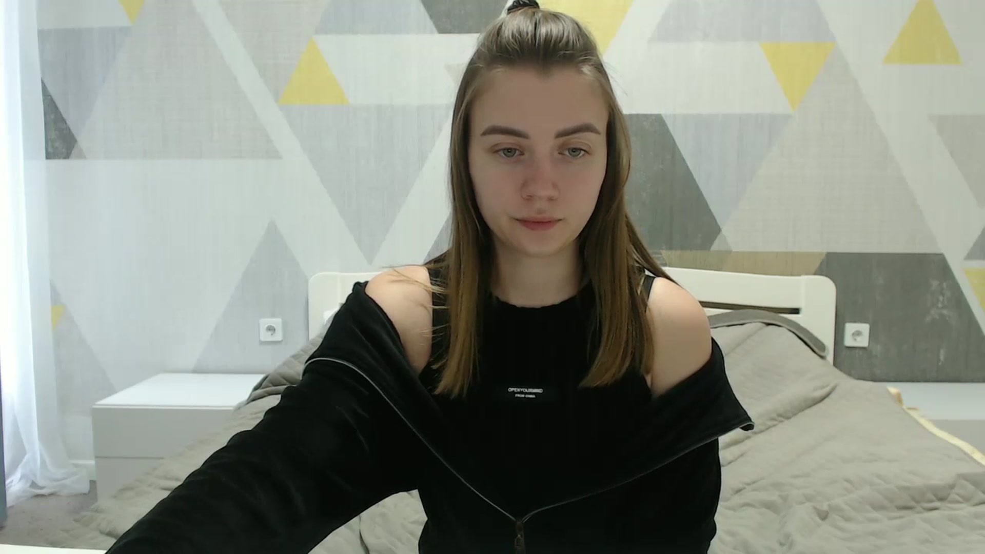 Gallery image thumbnail from Sulfate0's myfreecams stream on, 04/06/2025, 10:33 image 10 of 20