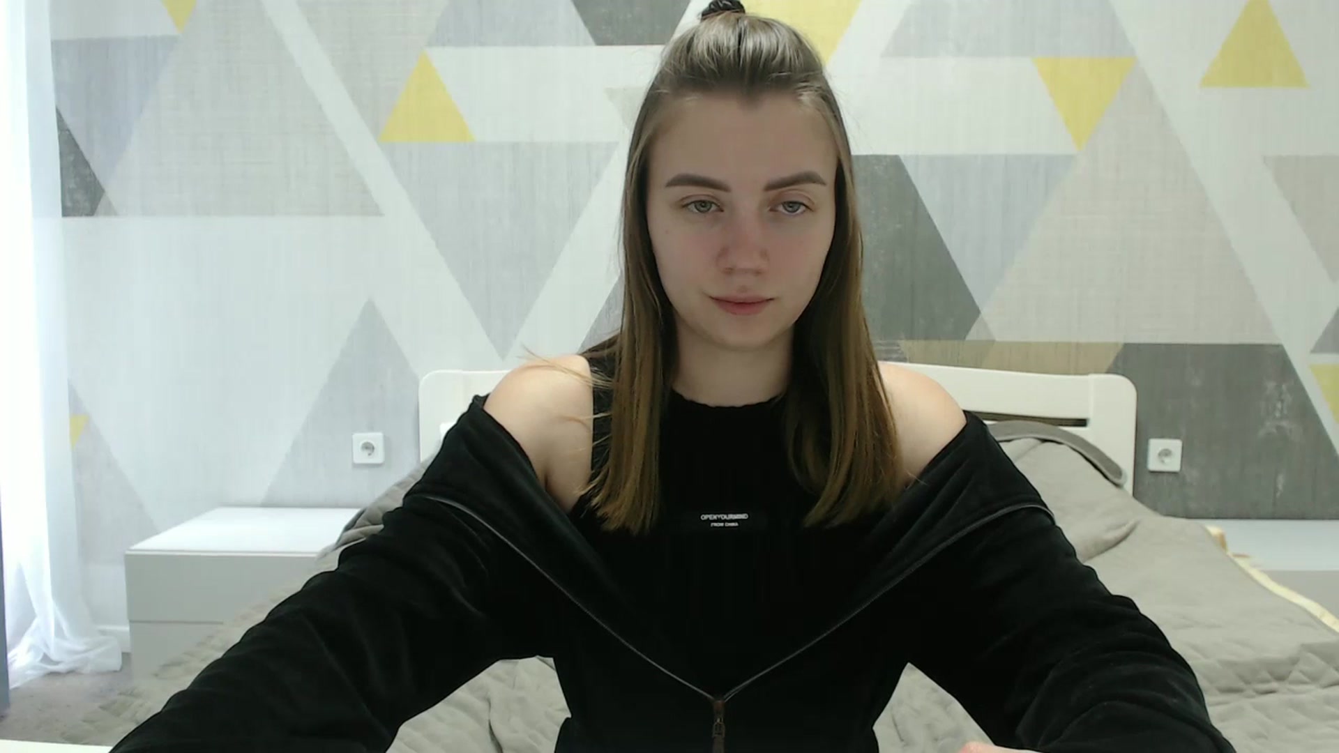 Gallery image thumbnail from Sulfate0's myfreecams stream on, 04/06/2025, 10:33 image 6 of 20