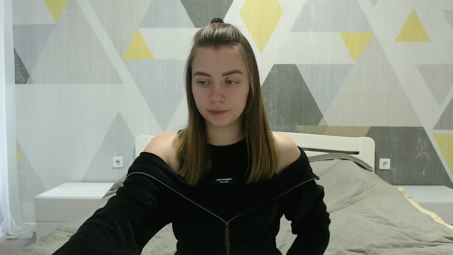 Gallery image thumbnail from Sulfate0's myfreecams stream on, 04/06/2025, 11:19 image 16 of 20