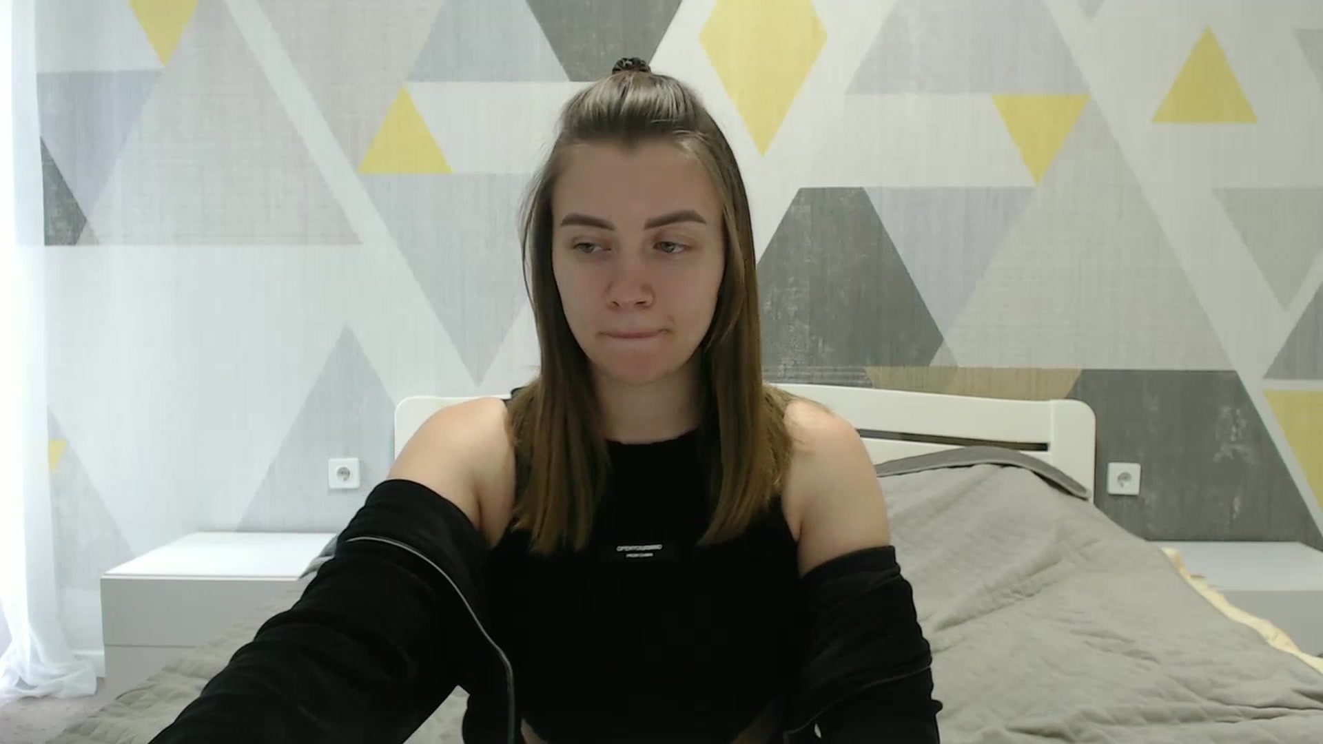 Gallery image thumbnail from Sulfate0's myfreecams stream on, 04/06/2025, 11:19 image 9 of 20