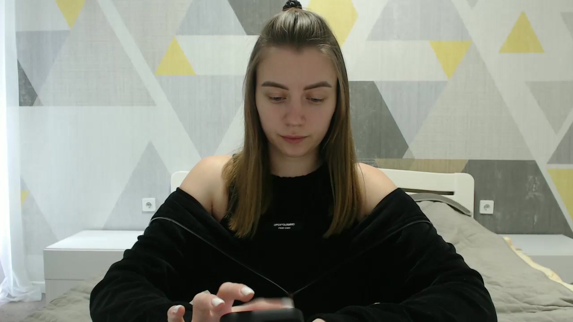 Gallery image thumbnail from Sulfate0's myfreecams stream on, 04/06/2025, 11:19 image 13 of 20