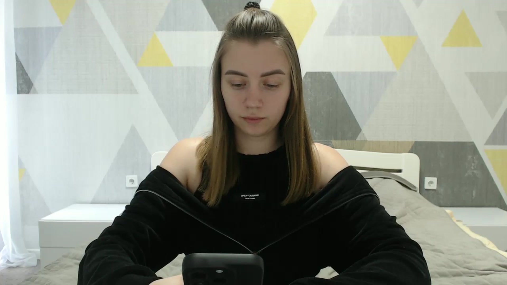 Gallery image thumbnail from Sulfate0's myfreecams stream on, 04/06/2025, 11:19 image 14 of 20