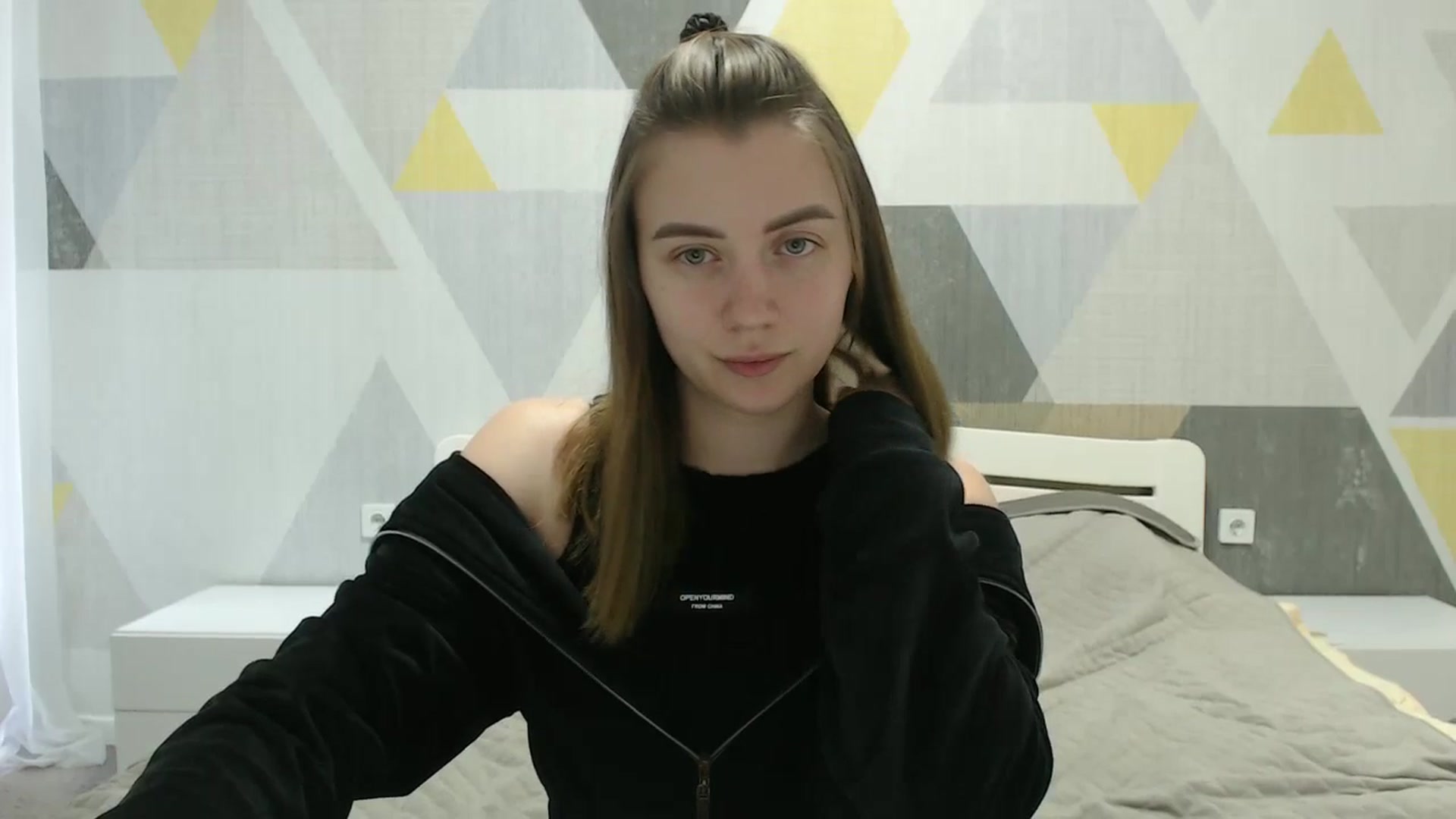 Gallery image thumbnail from Sulfate0's myfreecams stream on, 04/06/2025, 11:19 image 17 of 20