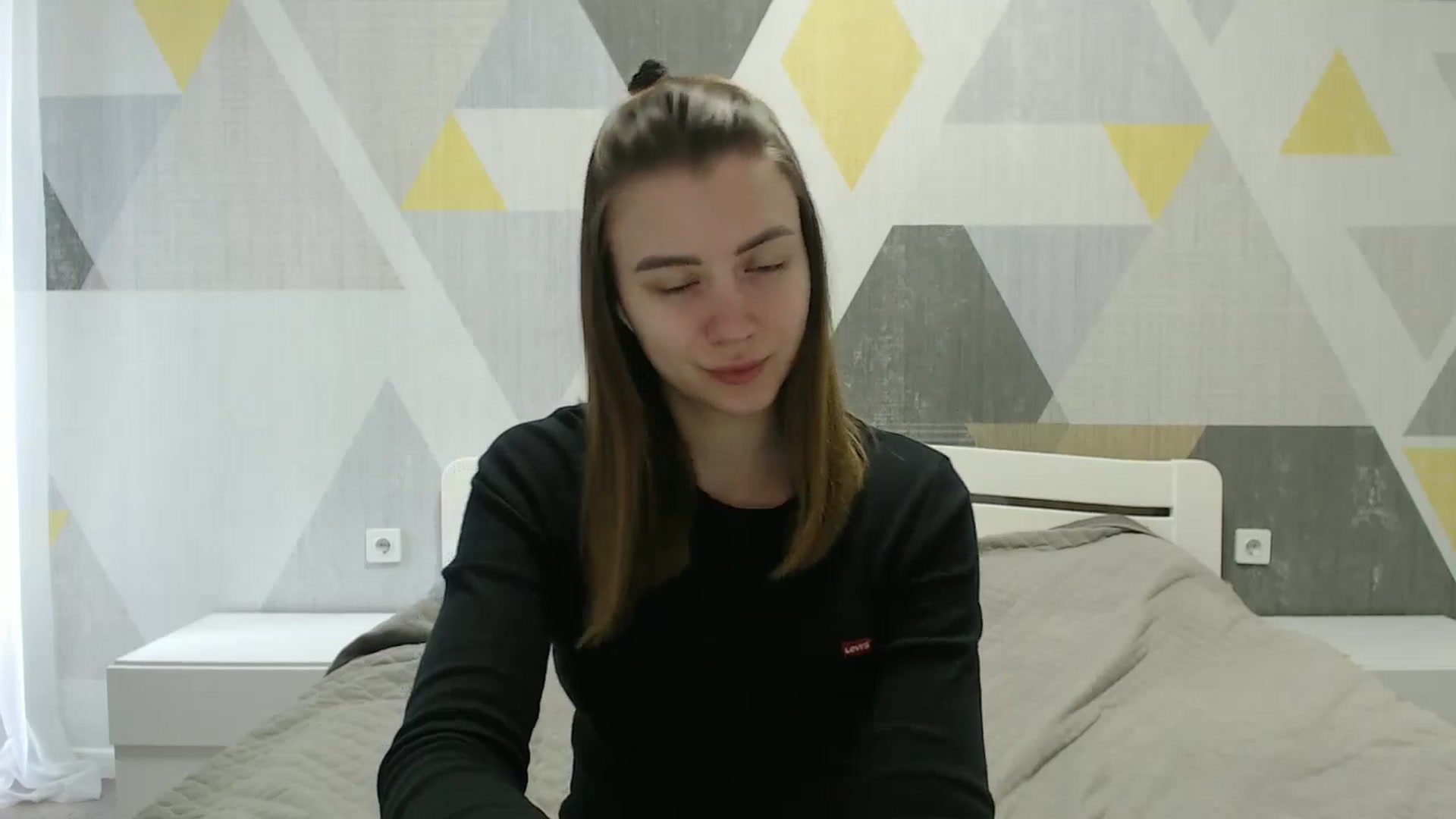 Gallery image thumbnail from Sulfate0's myfreecams stream on, 04/07/2025, 07:20 image 8 of 20