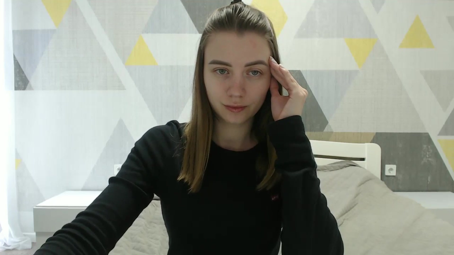 Gallery image thumbnail from Sulfate0's myfreecams stream on, 04/07/2025, 07:40 image 9 of 20