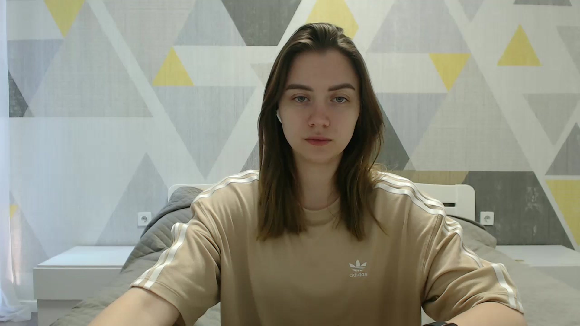 Gallery image thumbnail from Sulfate0's myfreecams stream on, 04/08/2025, 07:11 image 13 of 20