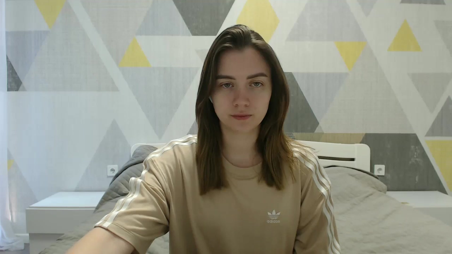 Gallery image thumbnail from Sulfate0's myfreecams stream on, 04/08/2025, 07:11 image 14 of 20