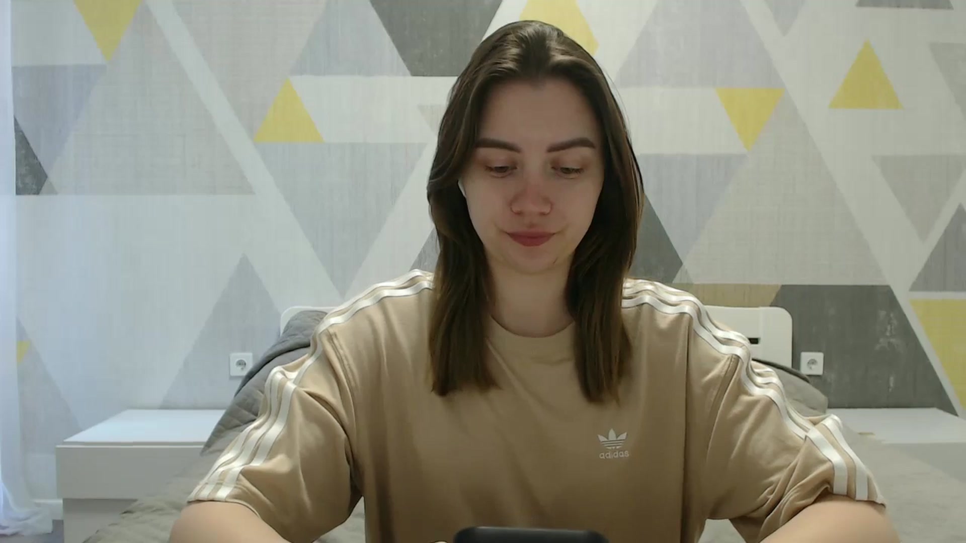 Gallery image thumbnail from Sulfate0's myfreecams stream on, 04/08/2025, 07:11 image 4 of 20