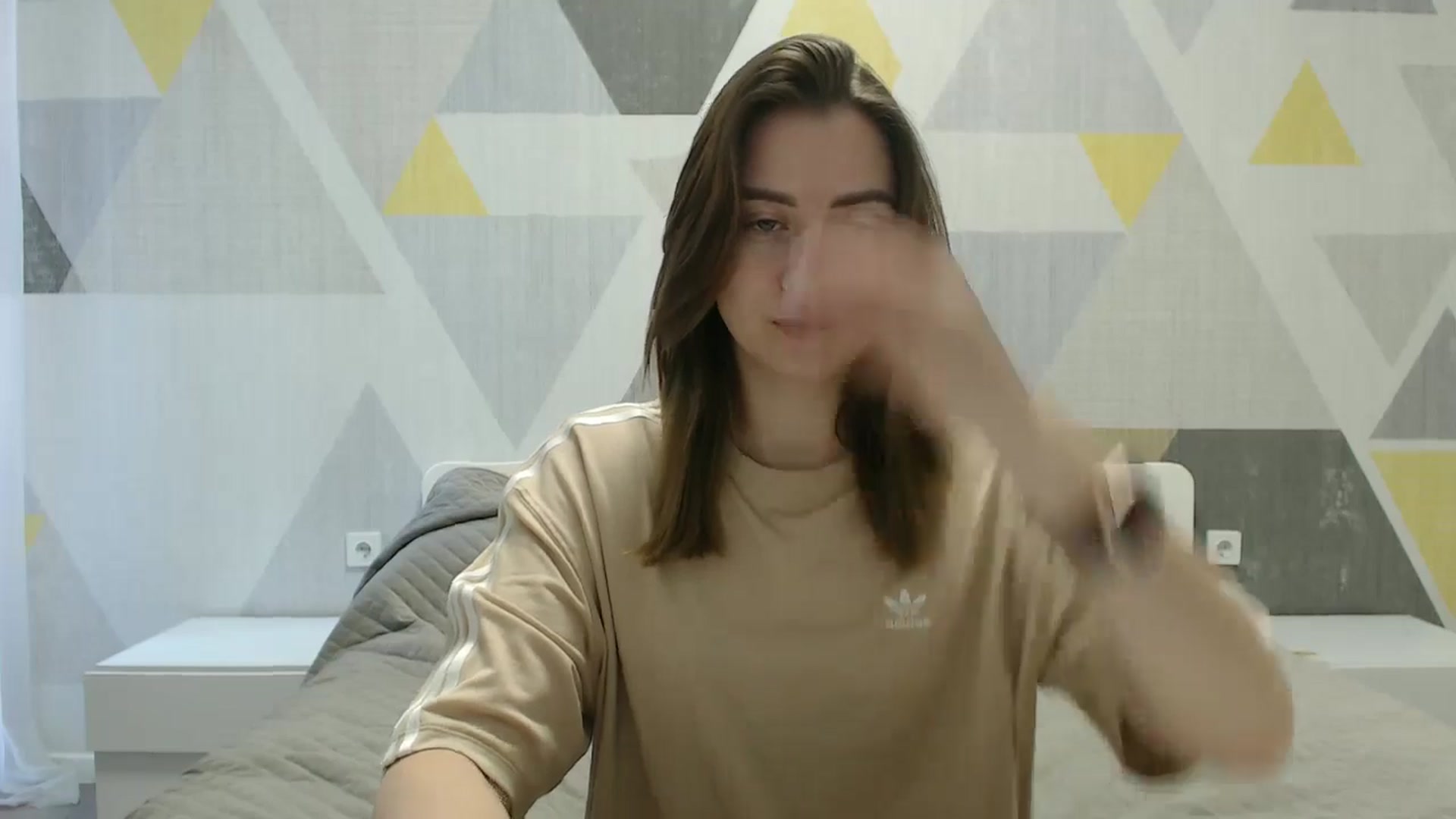 Gallery image thumbnail from Sulfate0's myfreecams stream on, 04/08/2025, 07:11 image 3 of 20