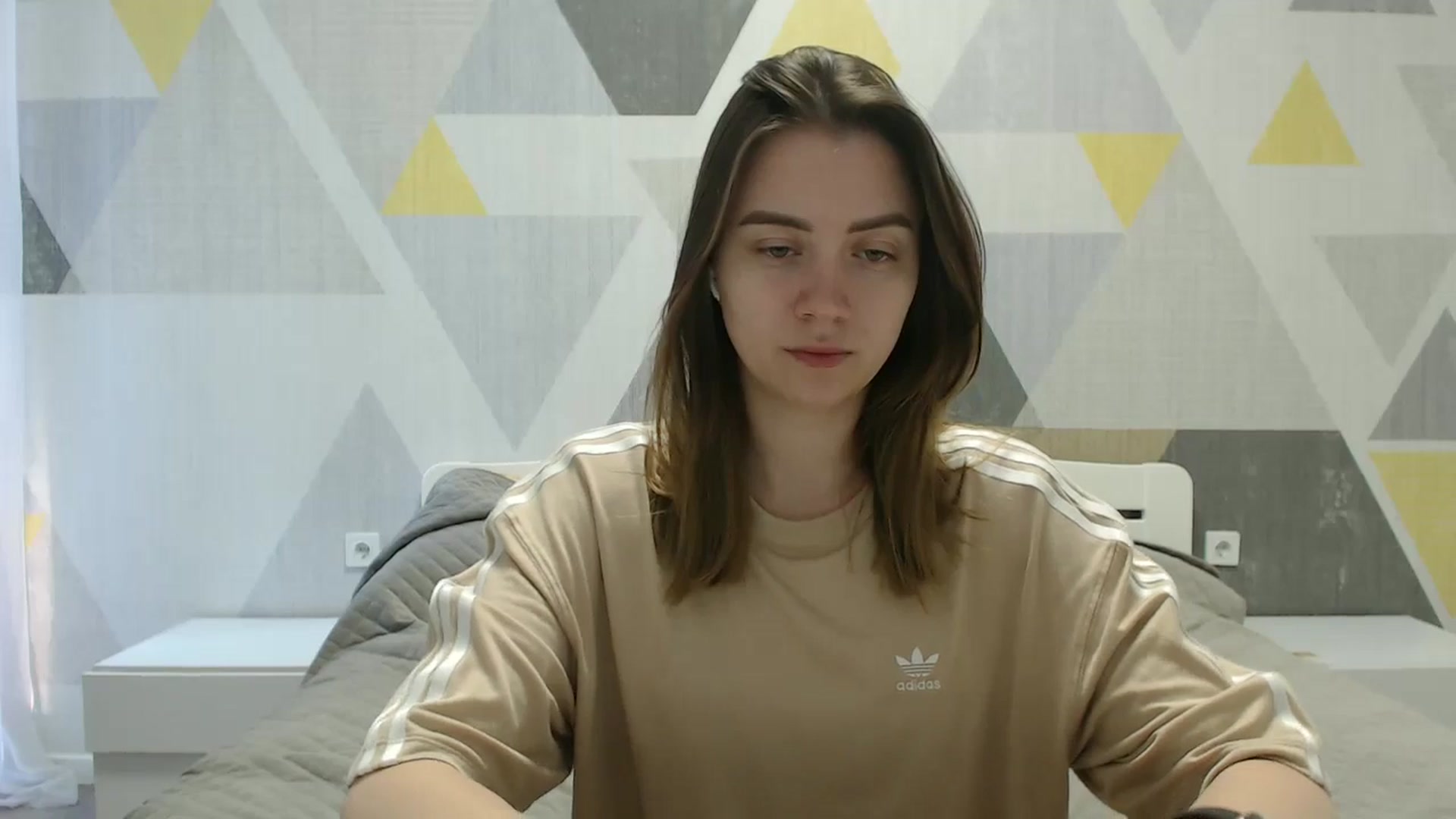 Gallery image thumbnail from Sulfate0's myfreecams stream on, 04/08/2025, 07:11 image 12 of 20