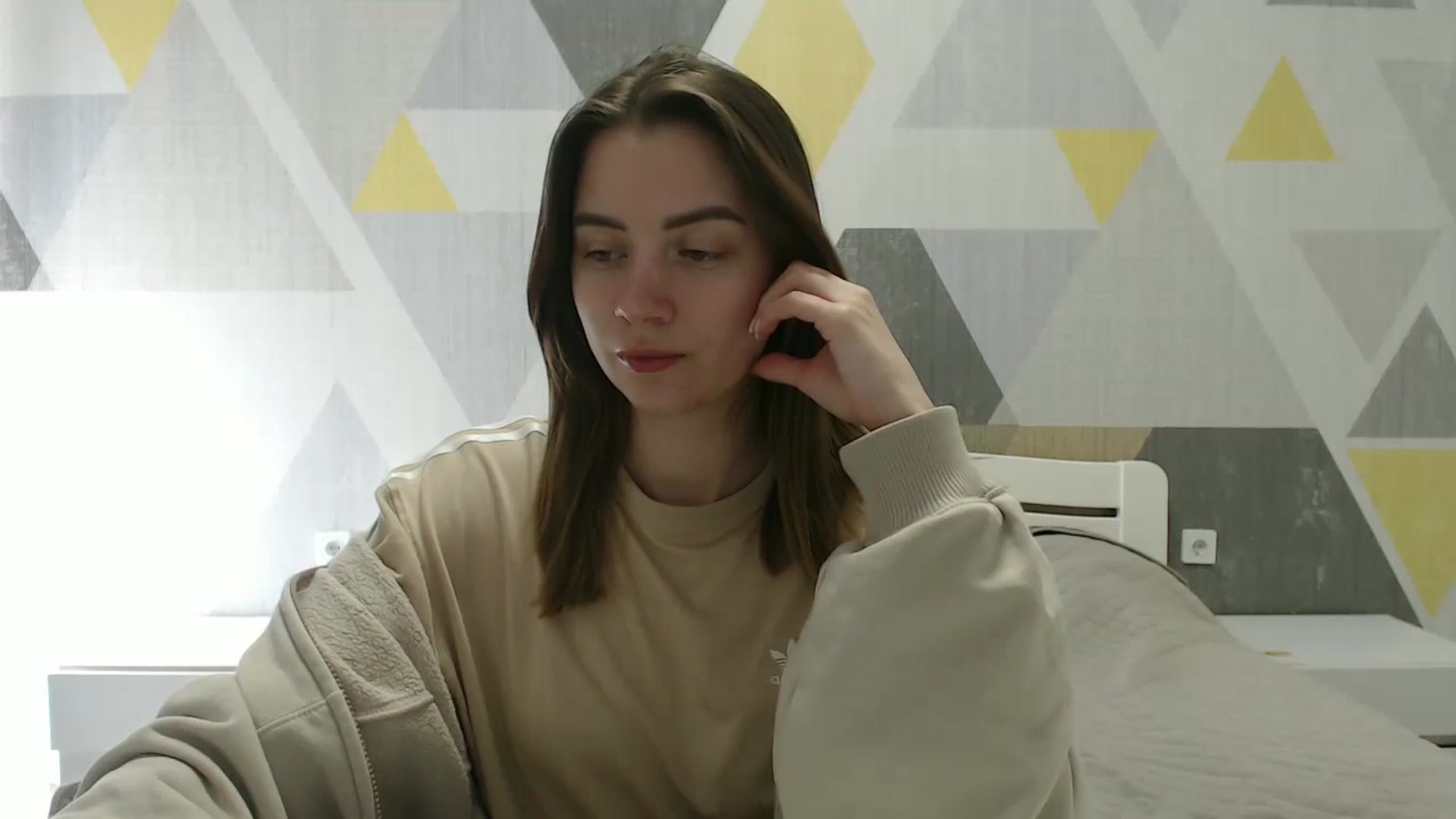 Gallery image thumbnail from Sulfate0's myfreecams stream on, 04/08/2025, 09:53 image 16 of 20