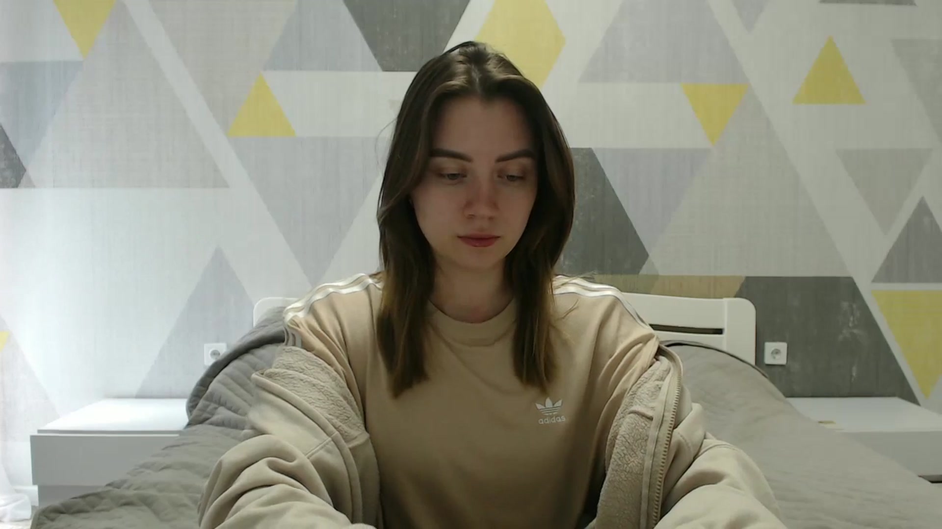 Gallery image thumbnail from Sulfate0's myfreecams stream on, 04/08/2025, 09:53 image 18 of 20