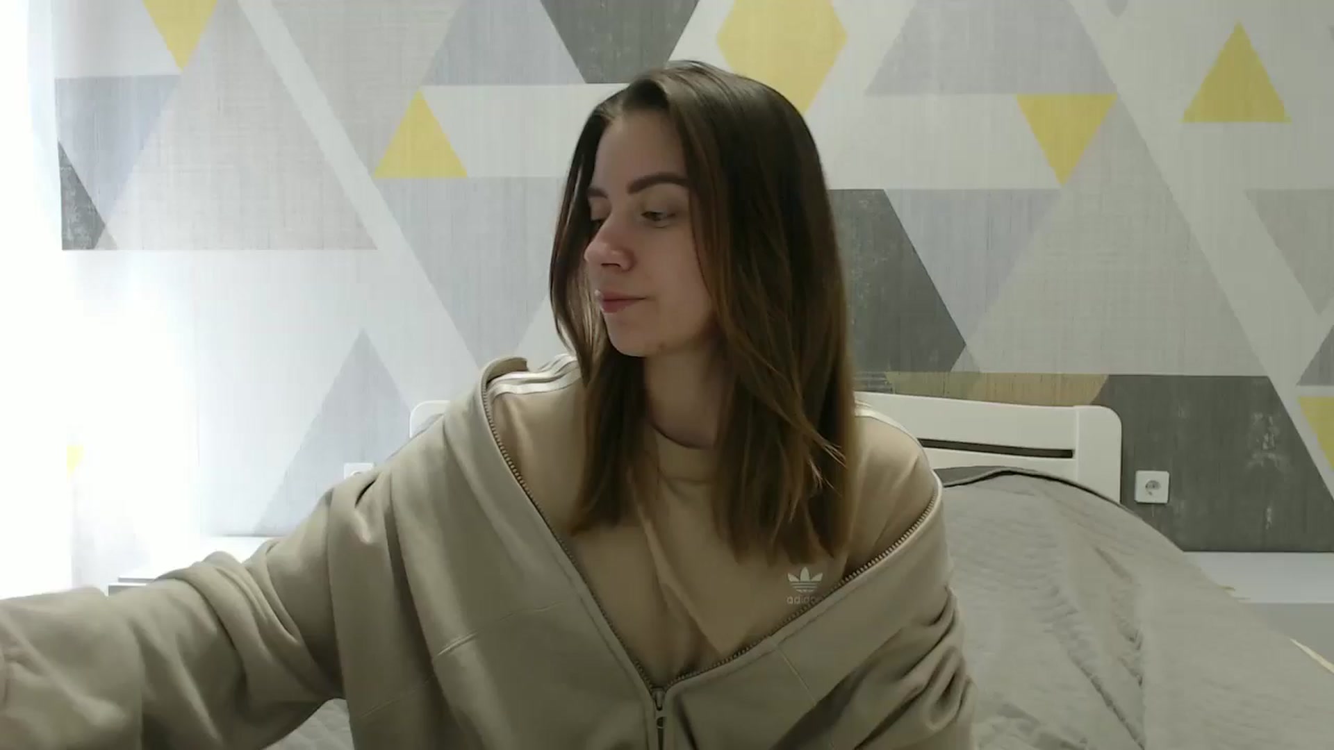 Gallery image thumbnail from Sulfate0's myfreecams stream on, 04/08/2025, 11:20 image 1 of 20