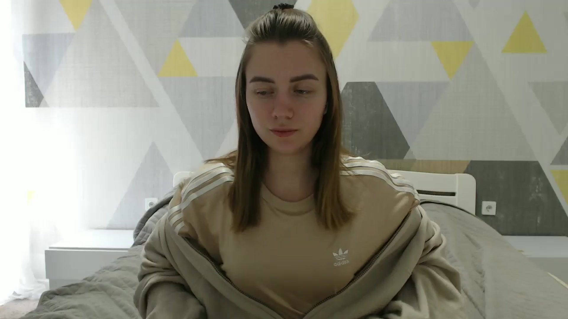 Gallery image thumbnail from Sulfate0's myfreecams stream on, 04/08/2025, 11:20 image 16 of 20