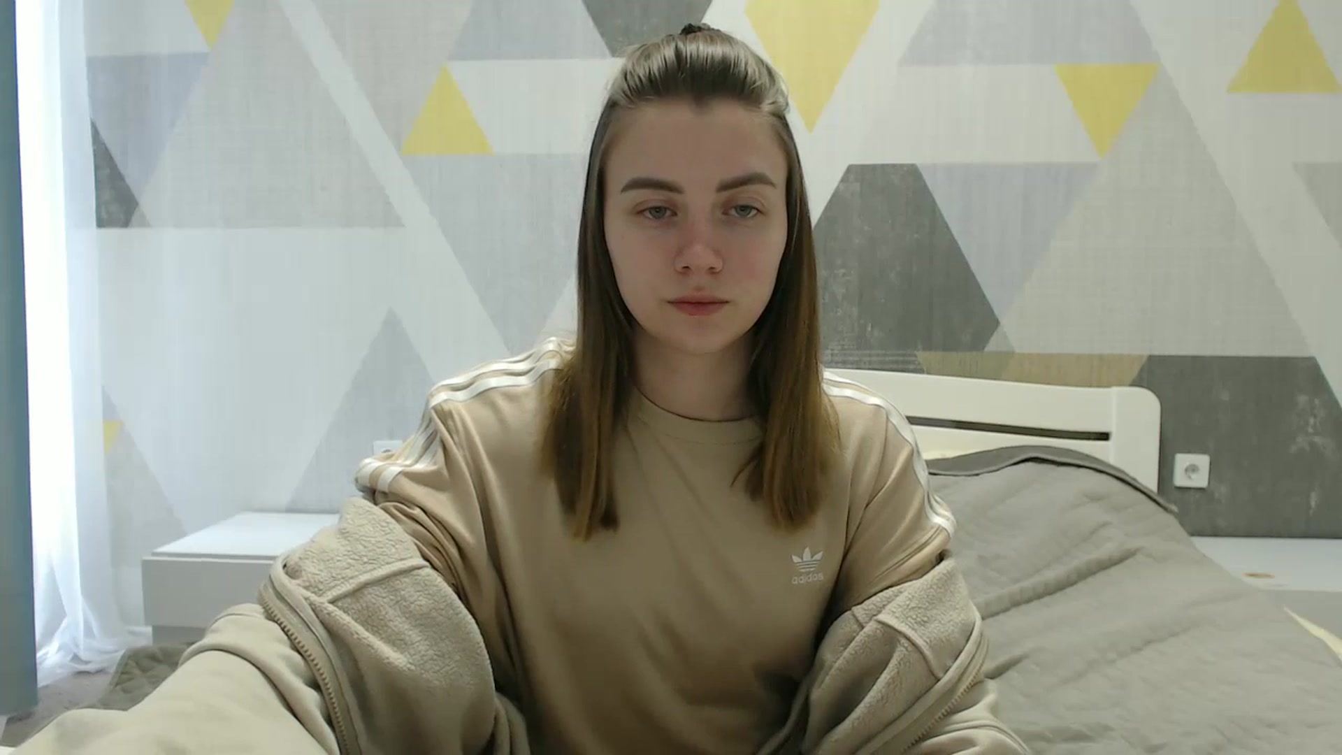 Gallery image thumbnail from Sulfate0's myfreecams stream on, 04/08/2025, 12:11 image 6 of 20