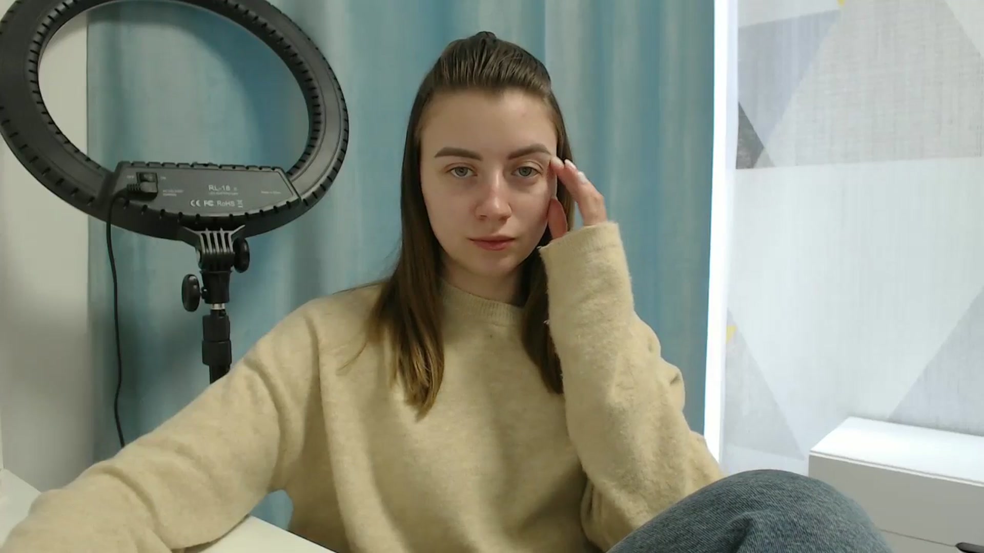 Gallery image thumbnail from Sulfate0's myfreecams stream on, 04/09/2025, 08:27 image 15 of 20