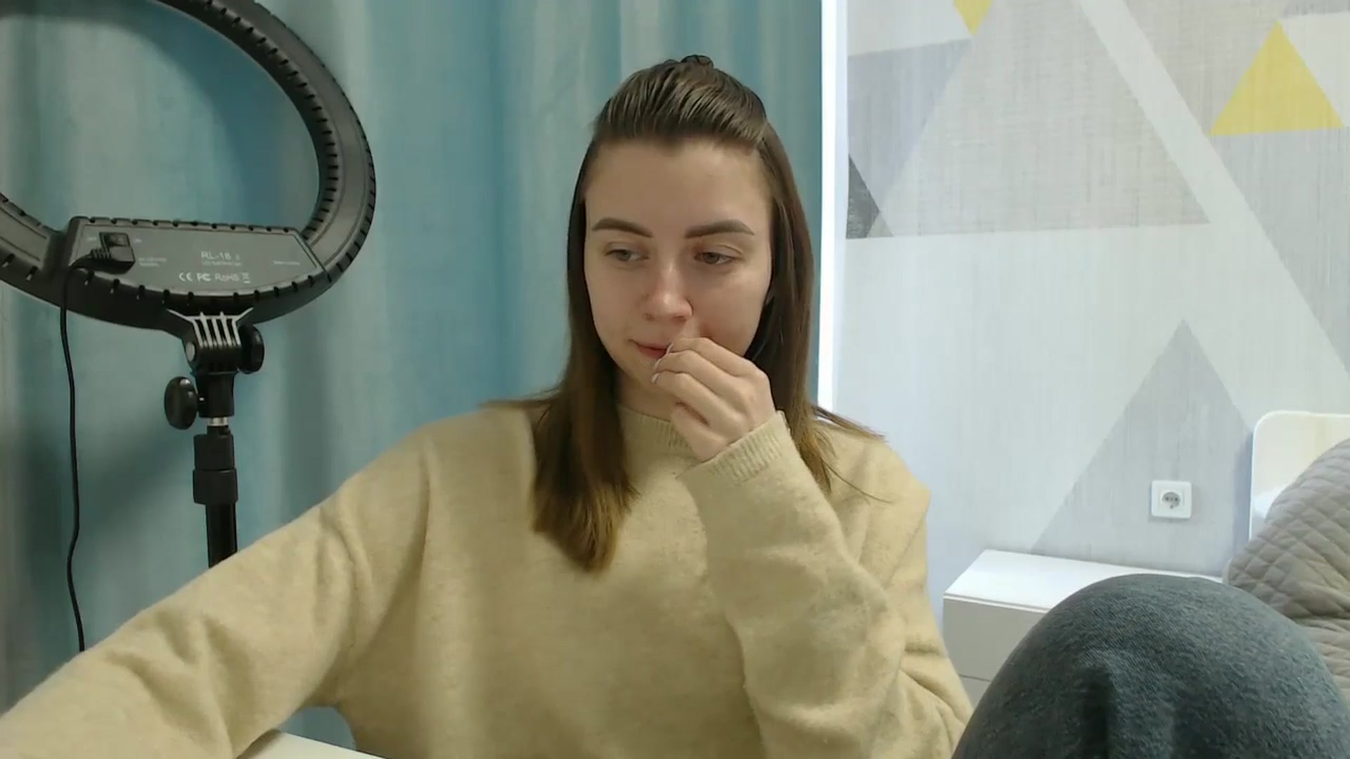 Gallery image thumbnail from Sulfate0's myfreecams stream on, 04/09/2025, 08:27 image 2 of 20