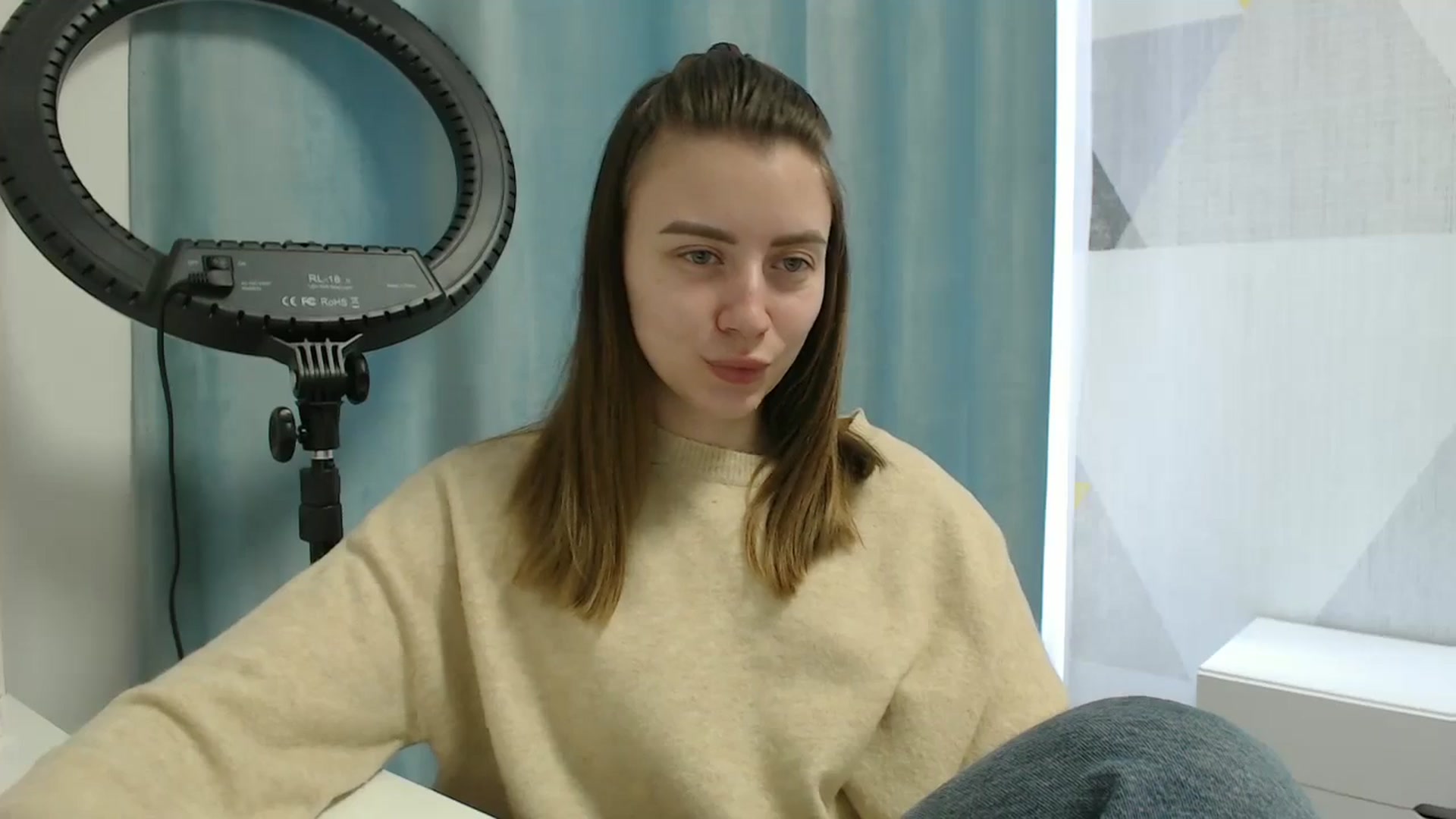 Gallery image thumbnail from Sulfate0's myfreecams stream on, 04/09/2025, 08:27 image 13 of 20