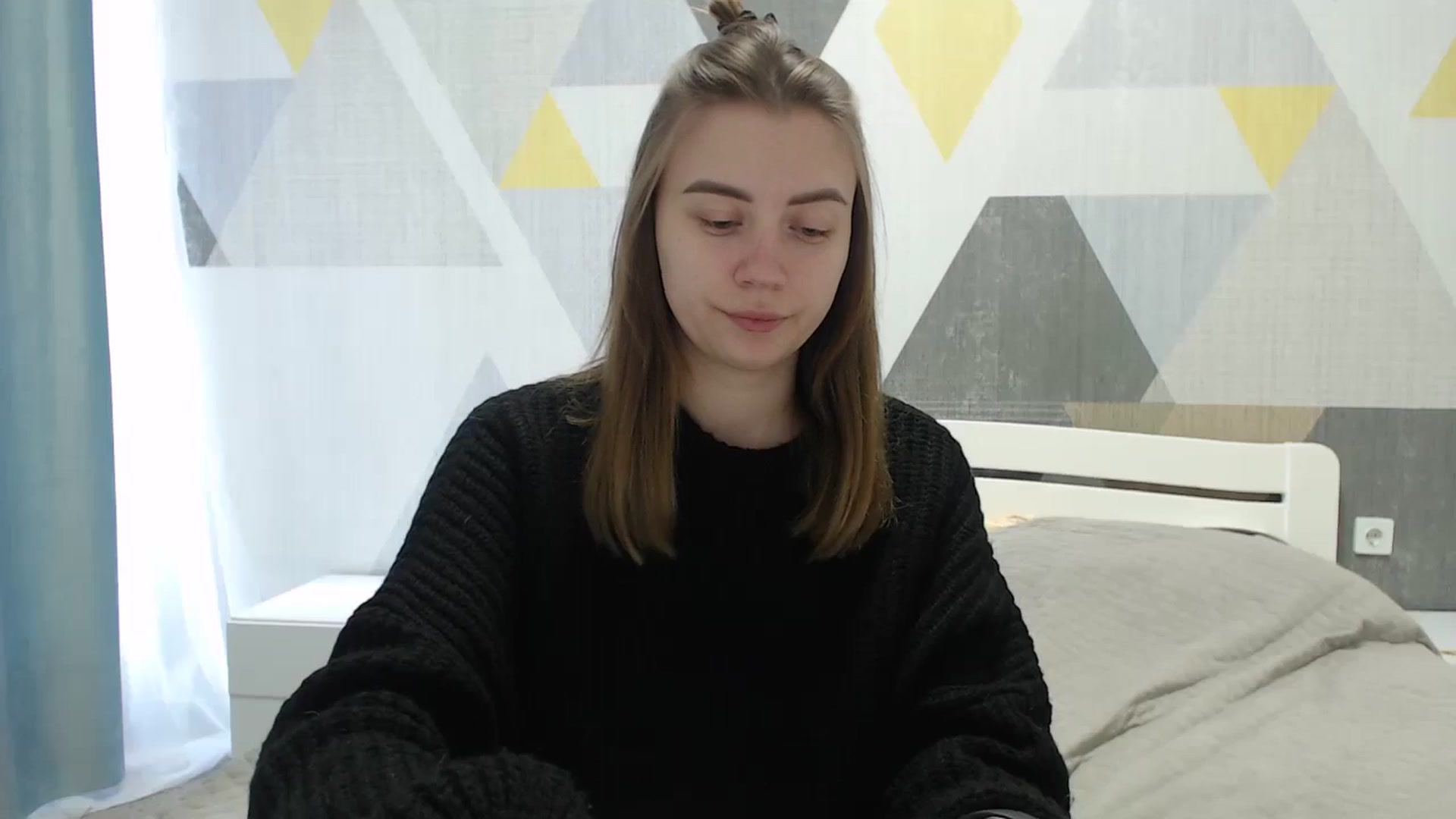 Gallery image thumbnail from Sulfate0's myfreecams stream on, 04/10/2025, 07:23 image 17 of 20