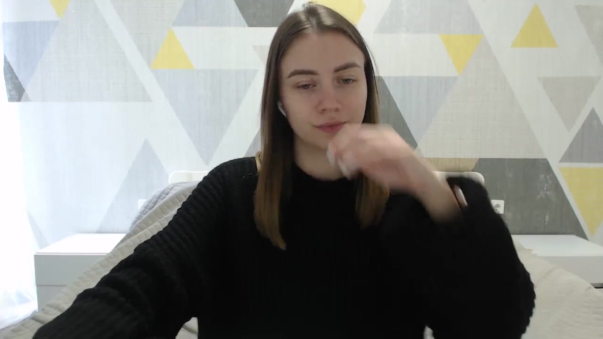 Gallery image thumbnail from Sulfate0's myfreecams stream on, 04/10/2025, 08:37 image 10 of 20