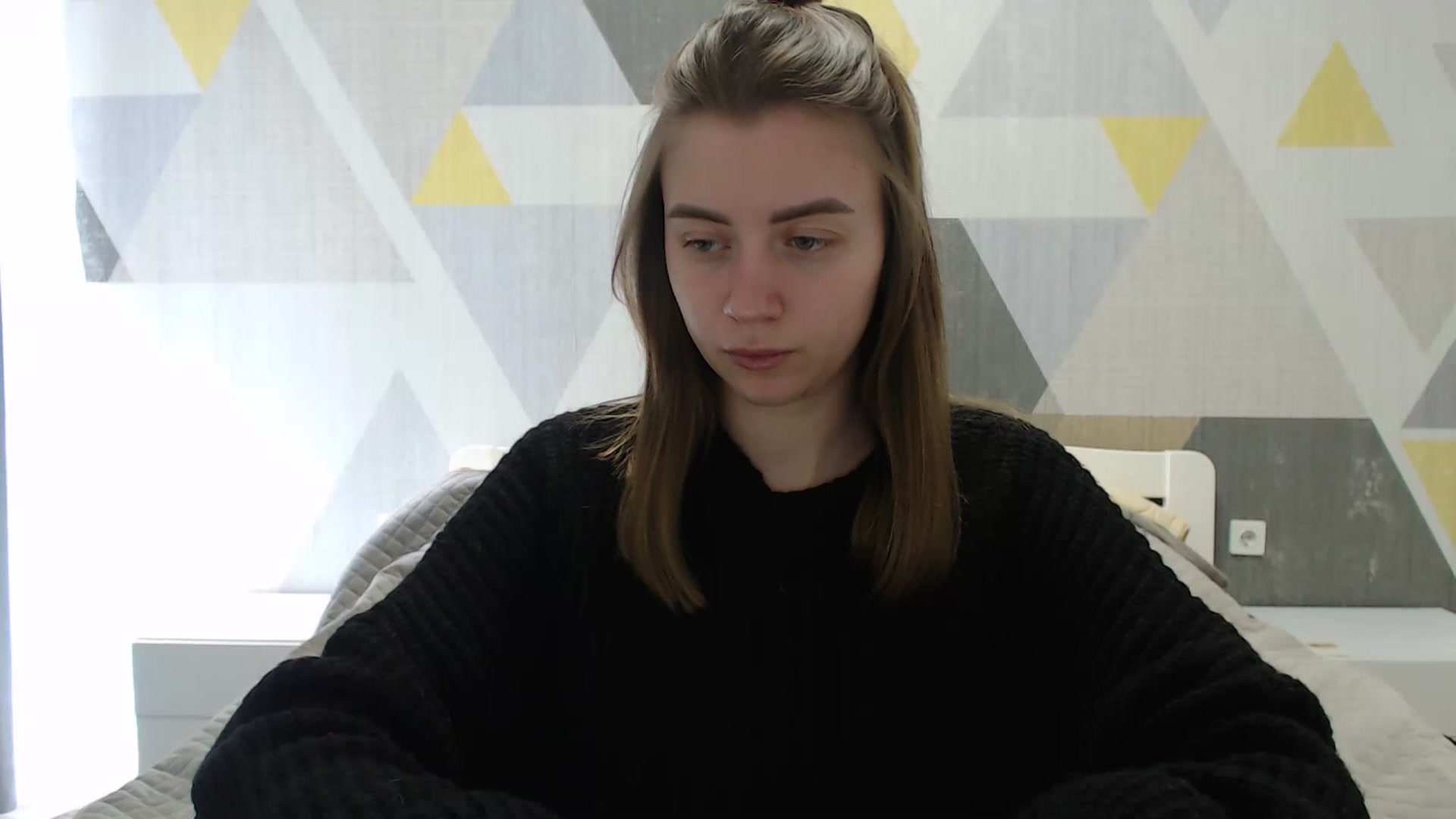 Gallery image thumbnail from Sulfate0's myfreecams stream on, 04/10/2025, 09:33 image 10 of 20