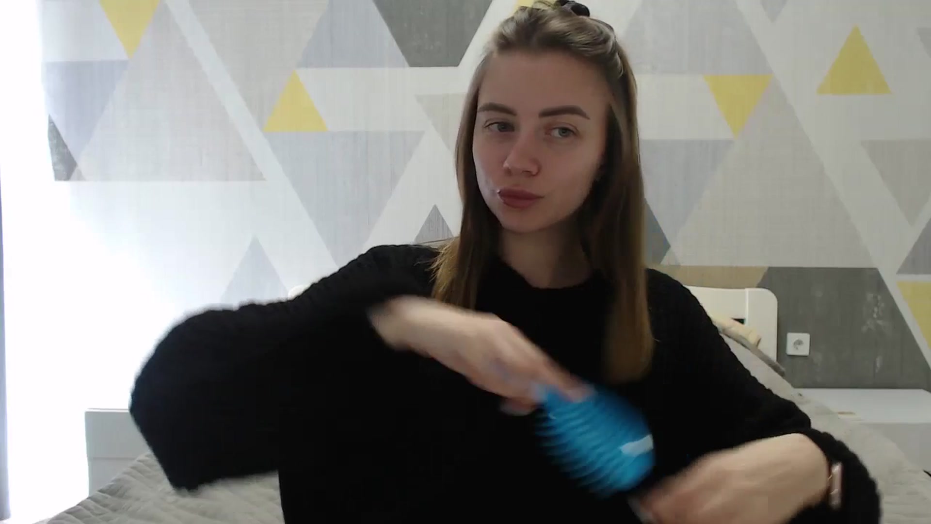 Gallery image thumbnail from Sulfate0's myfreecams stream on, 04/10/2025, 09:33 image 11 of 20