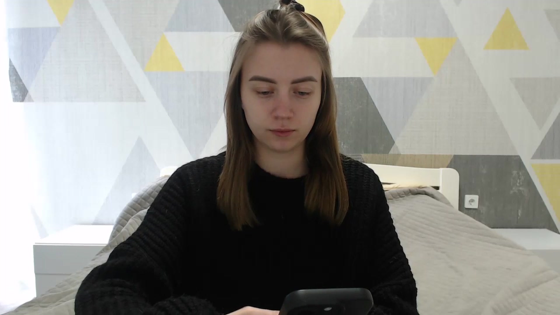 Gallery image thumbnail from Sulfate0's myfreecams stream on, 04/10/2025, 09:51 image 4 of 20