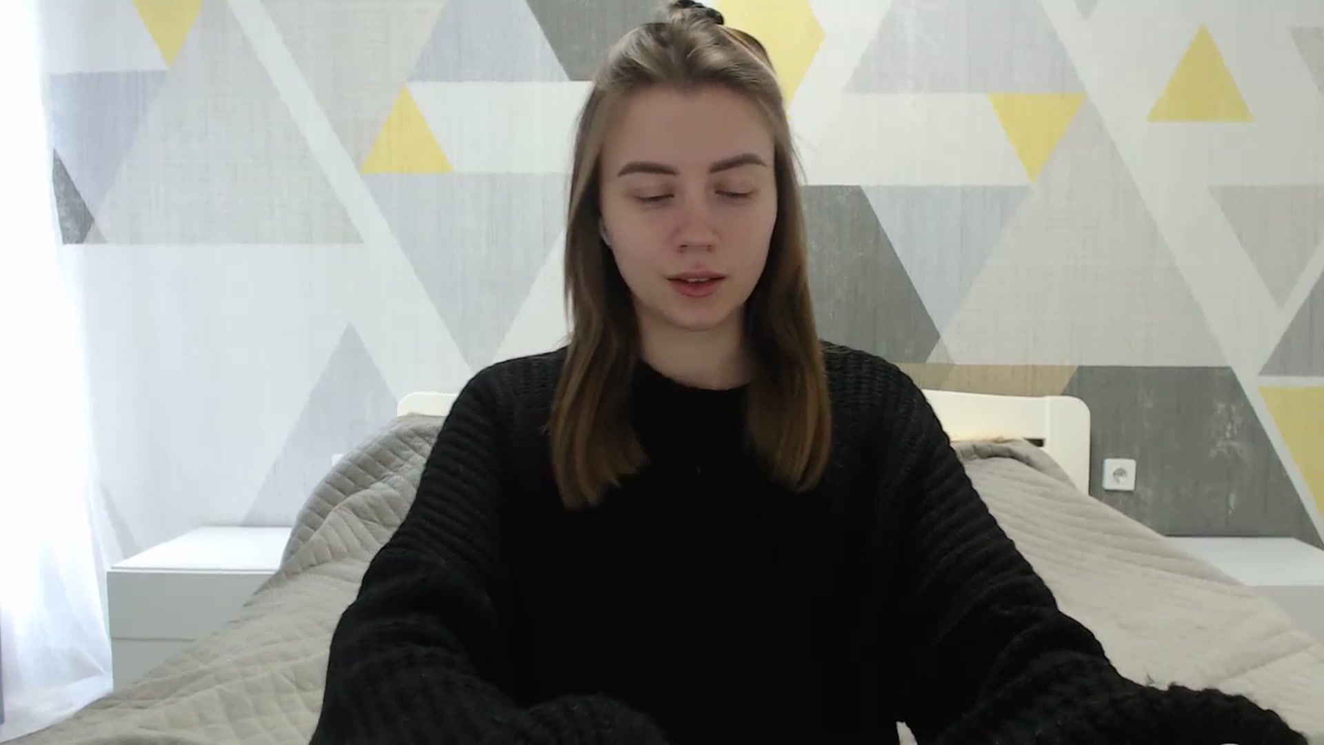 Gallery image thumbnail from Sulfate0's myfreecams stream on, 04/10/2025, 09:51 image 12 of 20