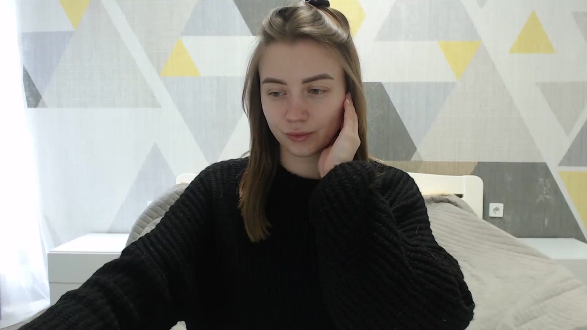 Gallery image thumbnail from Sulfate0's myfreecams stream on, 04/10/2025, 10:25 image 6 of 20