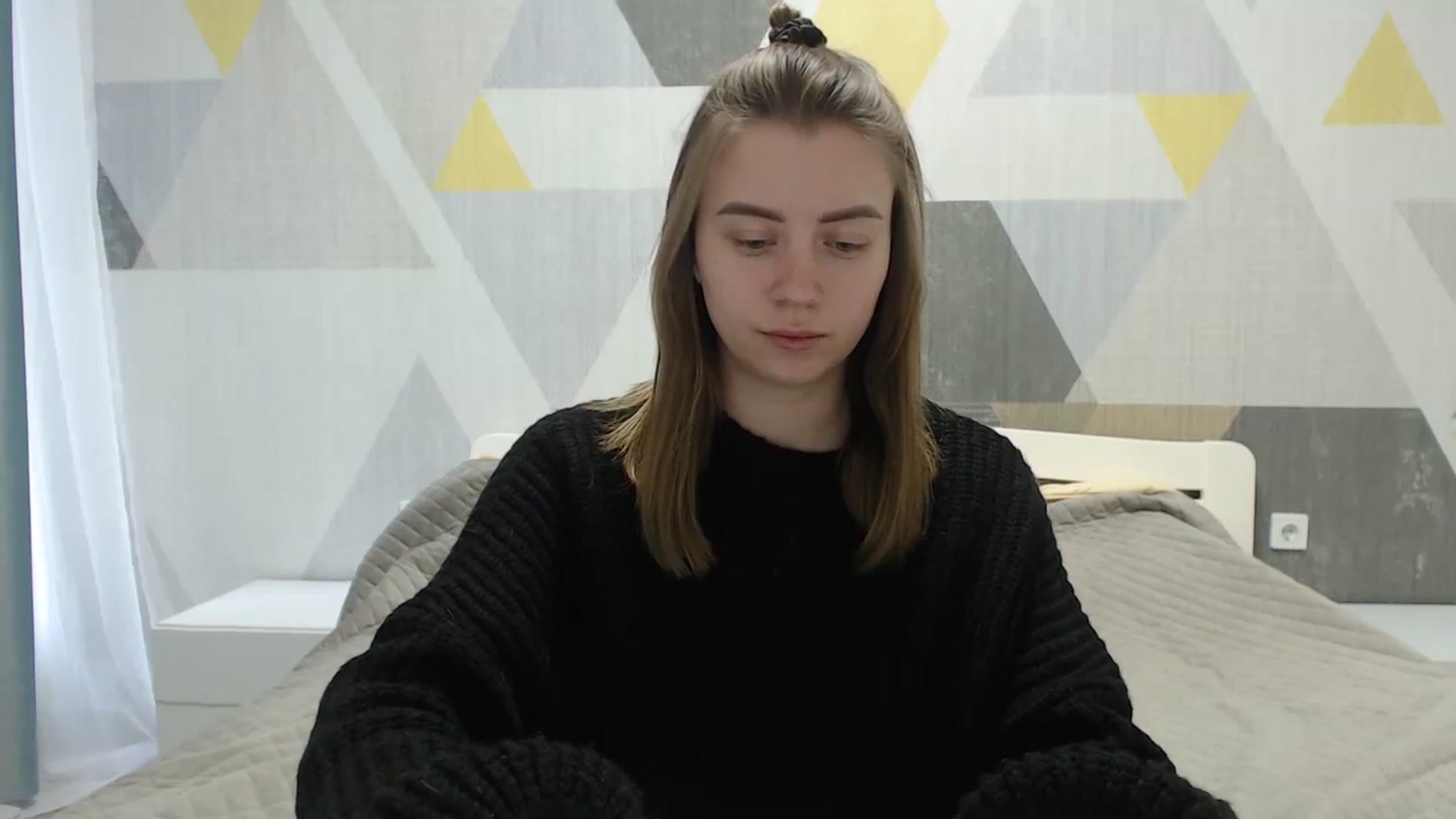 Gallery image thumbnail from Sulfate0's myfreecams stream on, 04/10/2025, 10:25 image 16 of 20