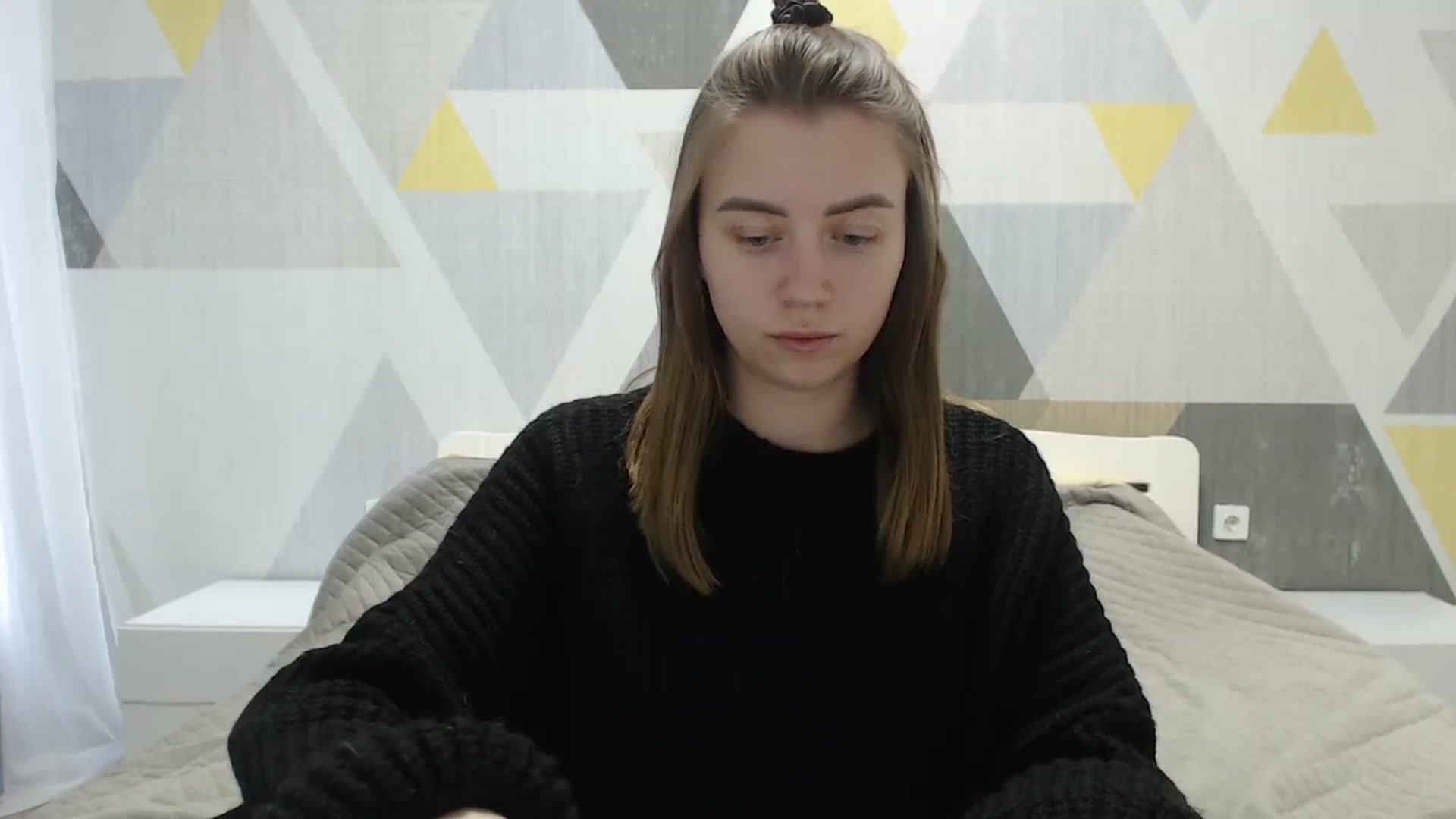 Gallery image thumbnail from Sulfate0's myfreecams stream on, 04/10/2025, 10:25 image 12 of 20