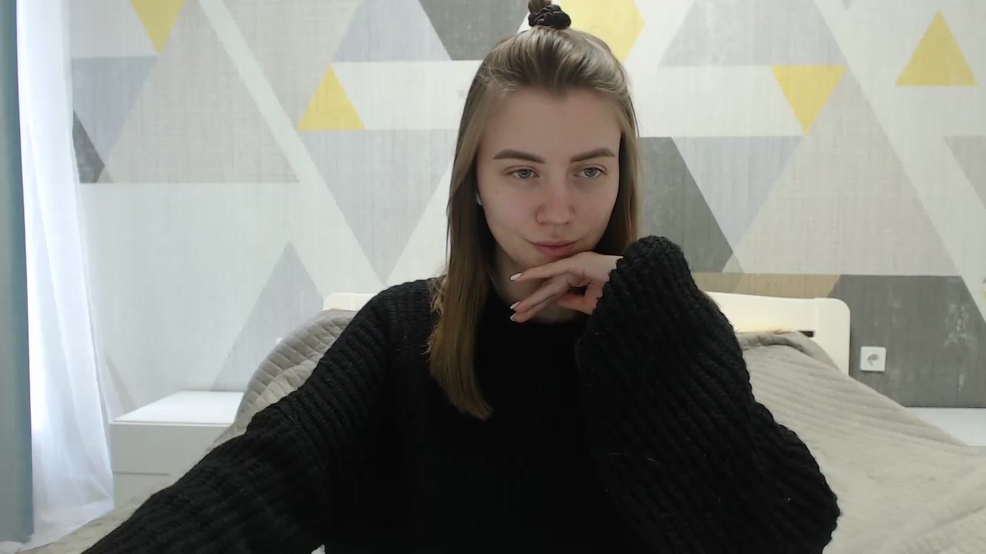 Gallery image thumbnail from Sulfate0's myfreecams stream on, 04/10/2025, 10:42 image 9 of 20